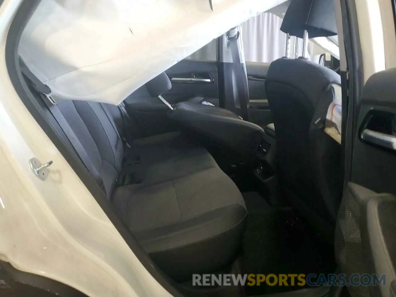 11 Photograph of a damaged car KNDEUCAA2R7515105 KIA SELTOS 2024