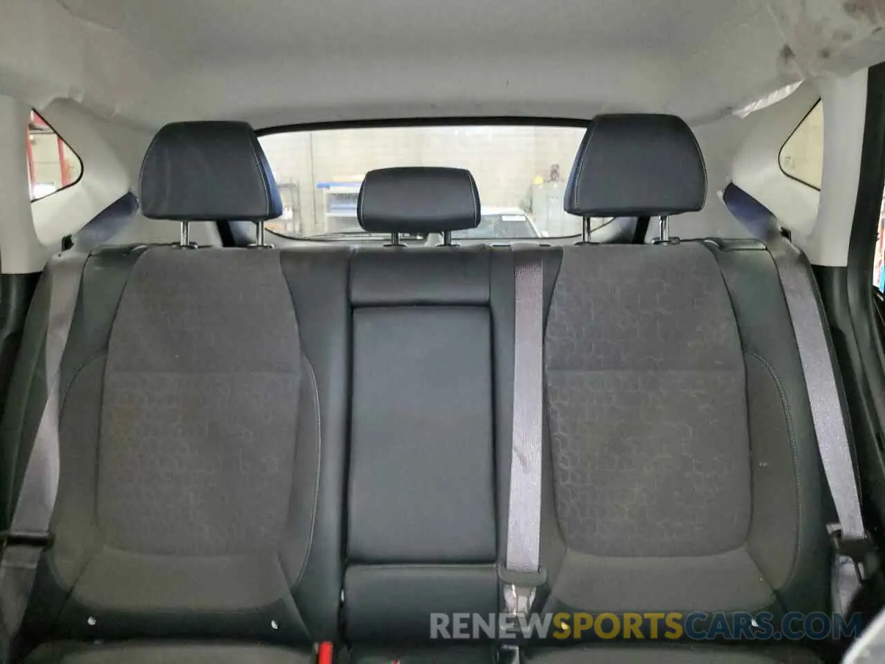 10 Фотография поврежденного автомобиля KNDEUCAA2R7568385 KIA SELTOS 2024