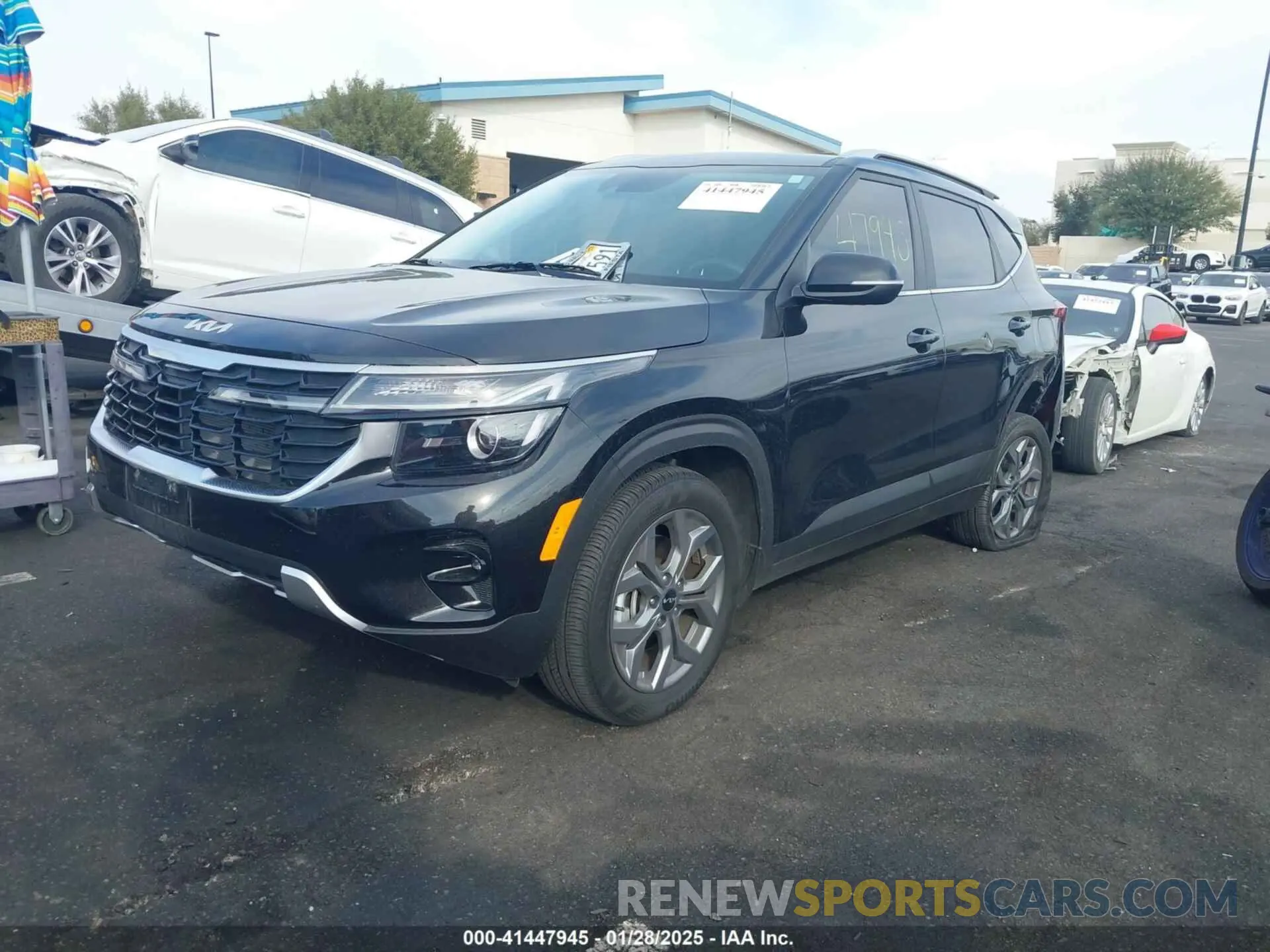 2 Фотография поврежденного автомобиля KNDEUCAA3R7500502 KIA SELTOS 2024