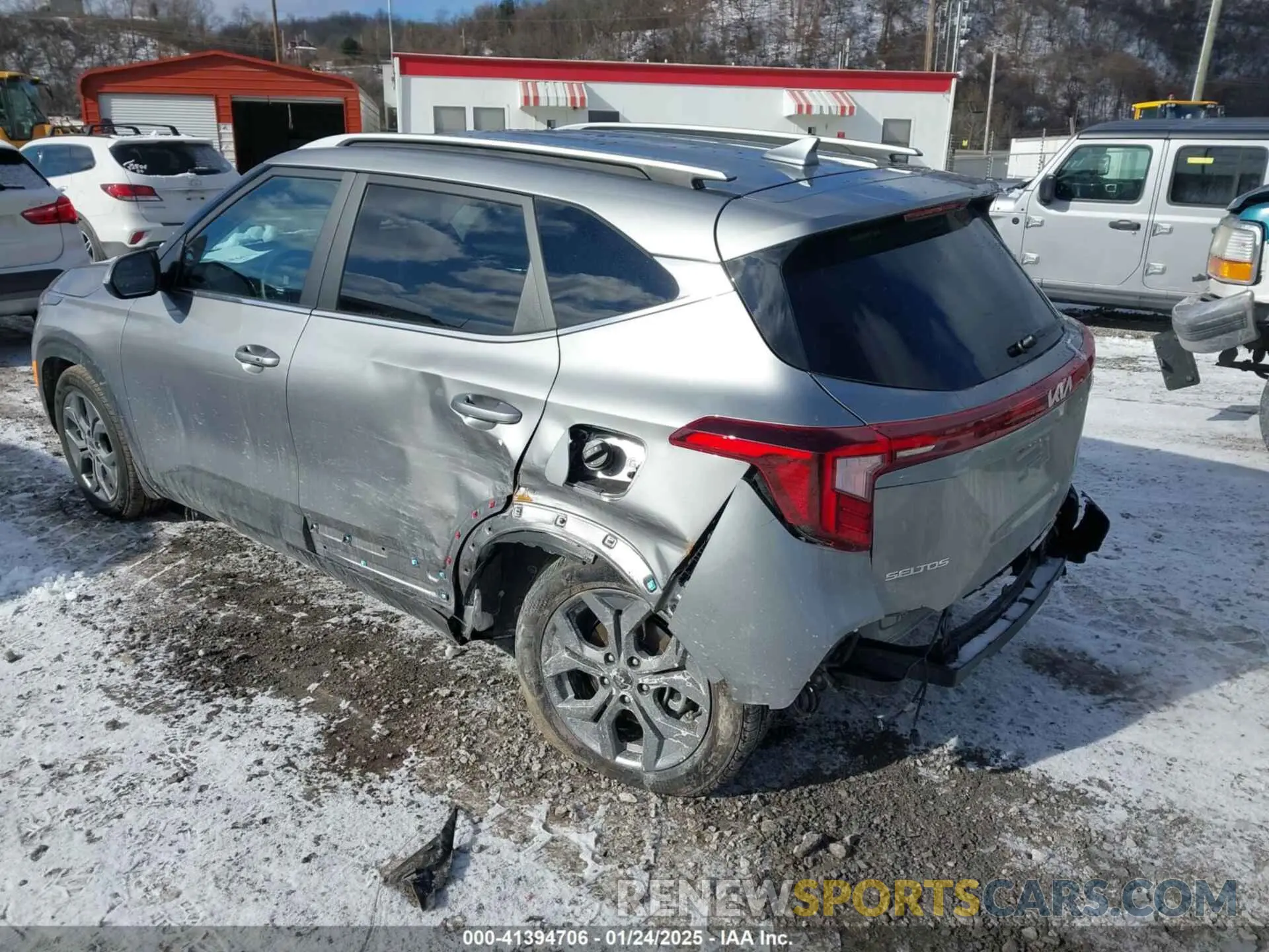 6 Photograph of a damaged car KNDEUCAA3R7552678 KIA SELTOS 2024