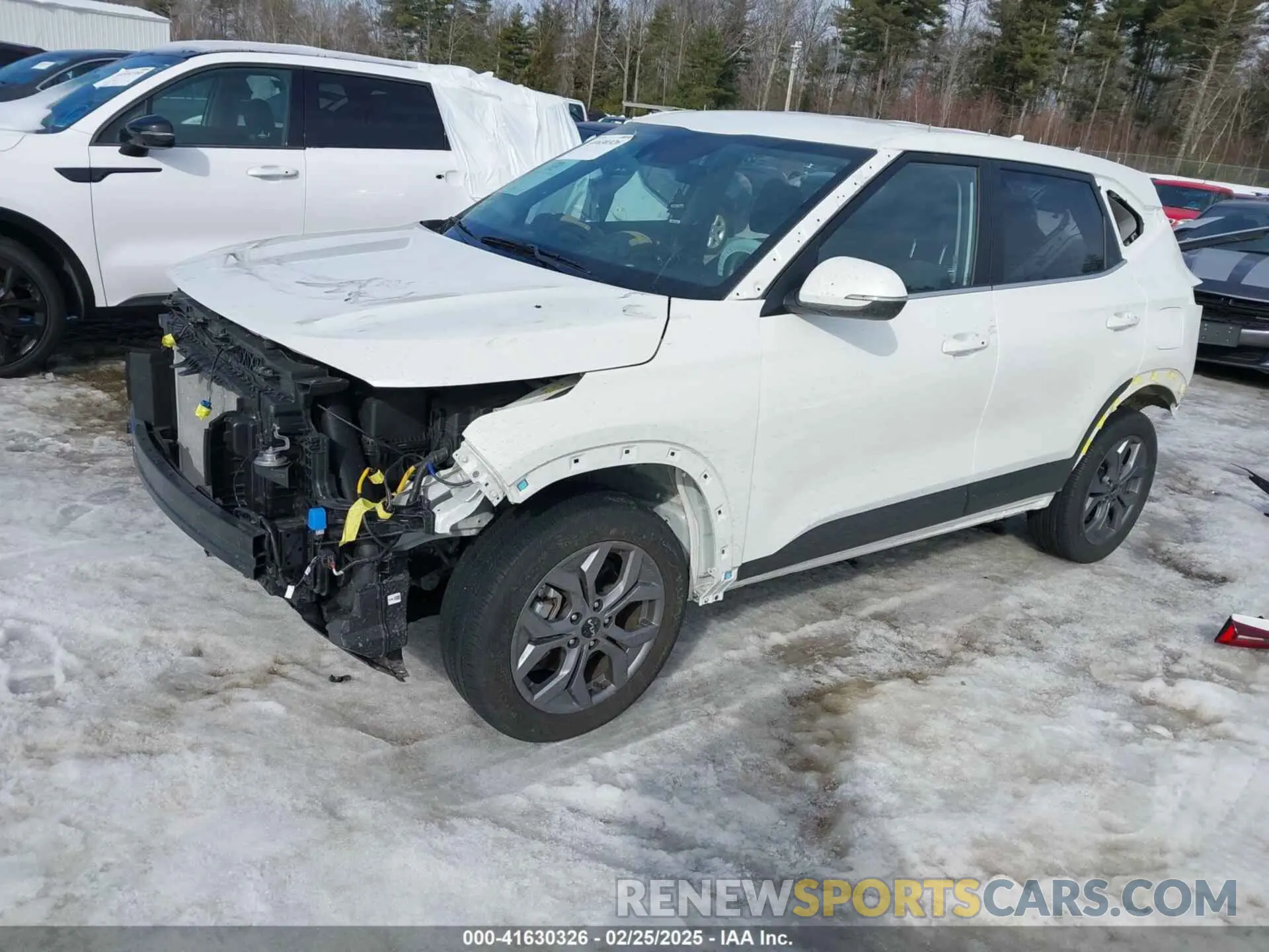 2 Photograph of a damaged car KNDEUCAA3R7610272 KIA SELTOS 2024