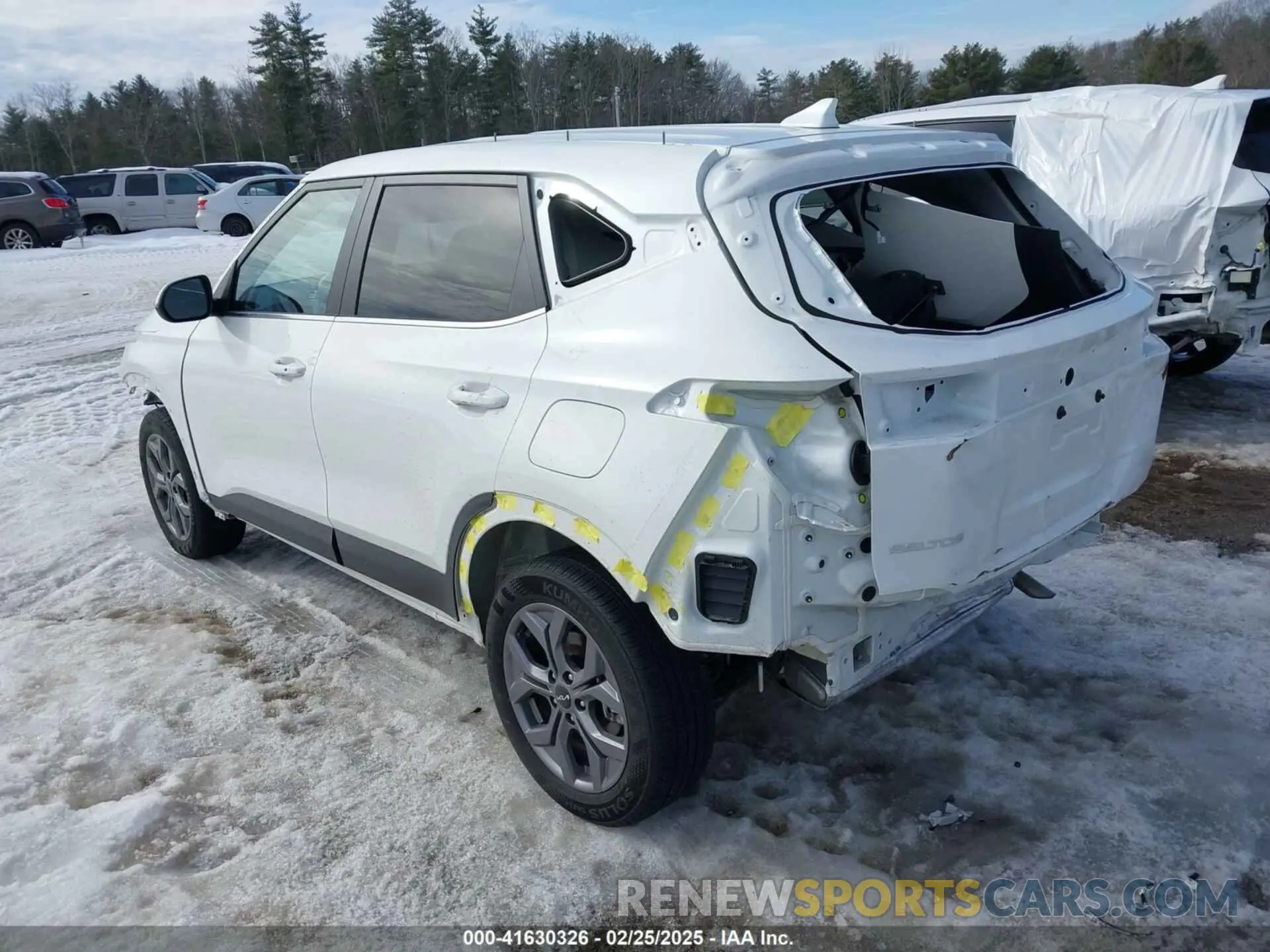 3 Photograph of a damaged car KNDEUCAA3R7610272 KIA SELTOS 2024