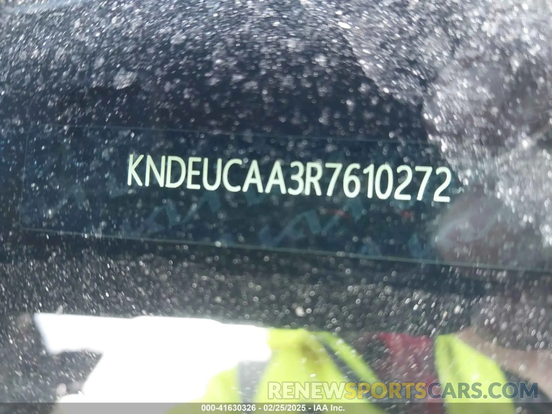 9 Photograph of a damaged car KNDEUCAA3R7610272 KIA SELTOS 2024