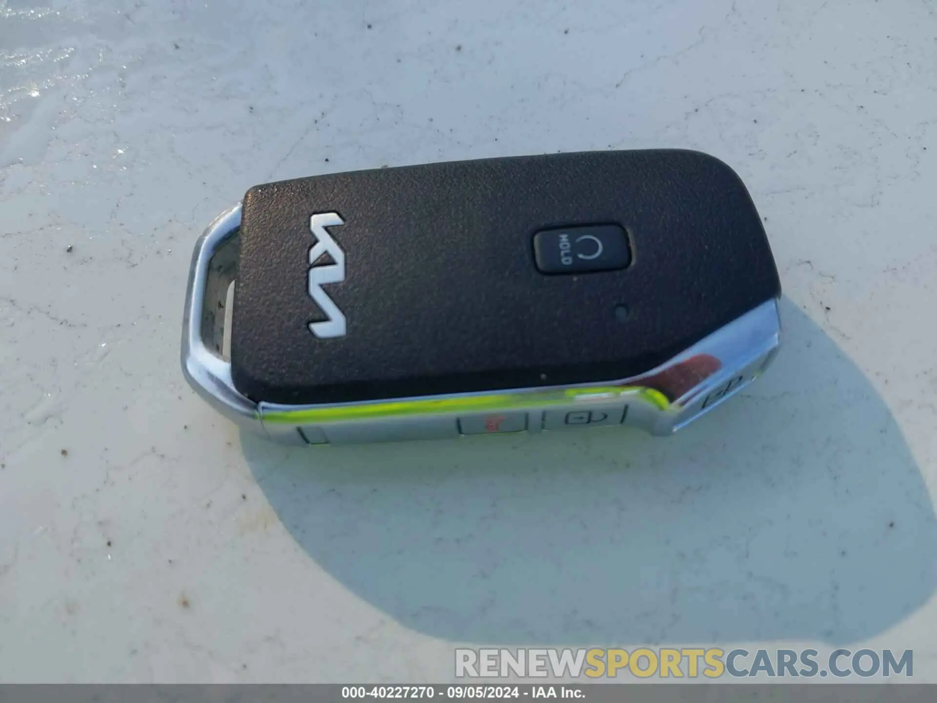 11 Photograph of a damaged car KNDEUCAA4R7531208 KIA SELTOS 2024