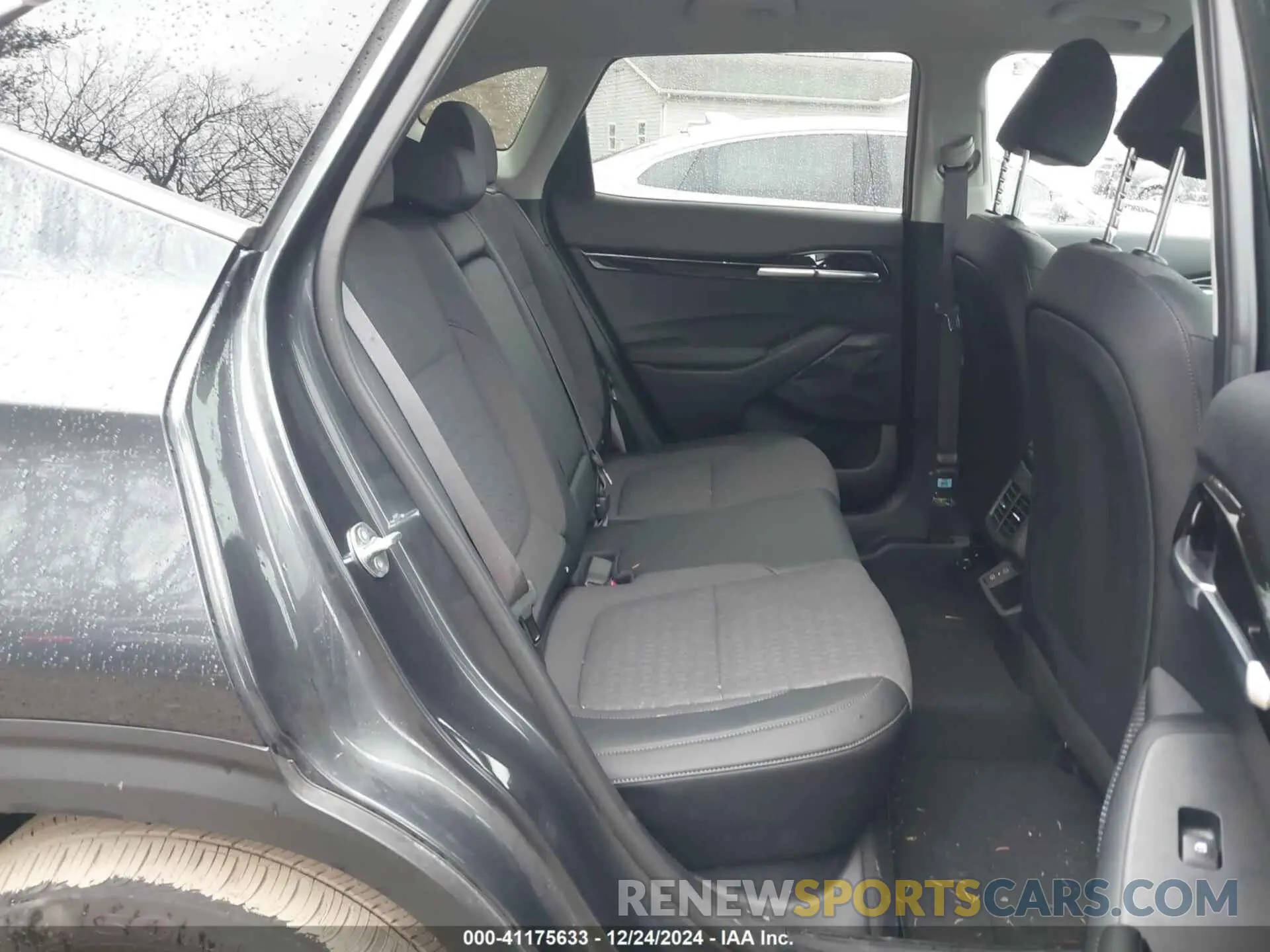 8 Фотография поврежденного автомобиля KNDEUCAA4R7626271 KIA SELTOS 2024