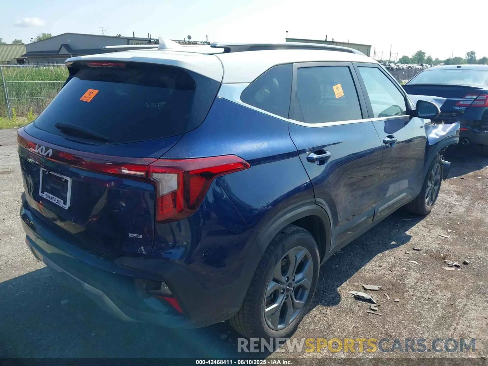 4 Photograph of a damaged car KNDEUCAA6R7629558 KIA SELTOS 2024