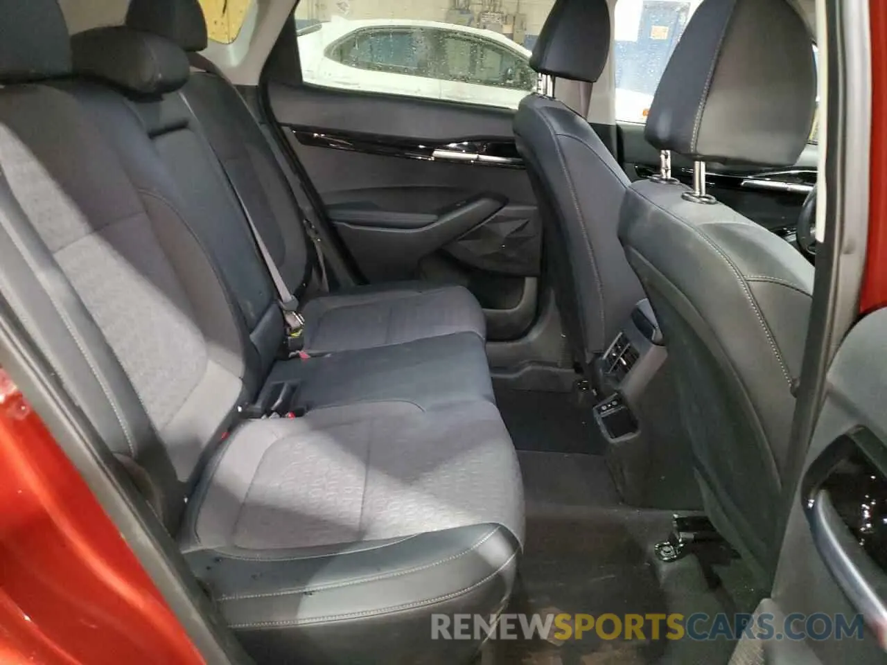 11 Фотография поврежденного автомобиля KNDEUCAA8R7540929 KIA SELTOS 2024