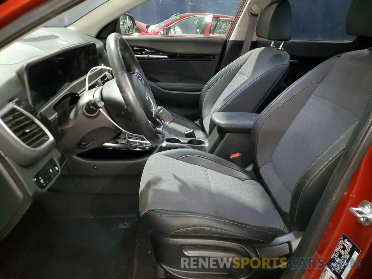 7 Фотография поврежденного автомобиля KNDEUCAA8R7540929 KIA SELTOS 2024