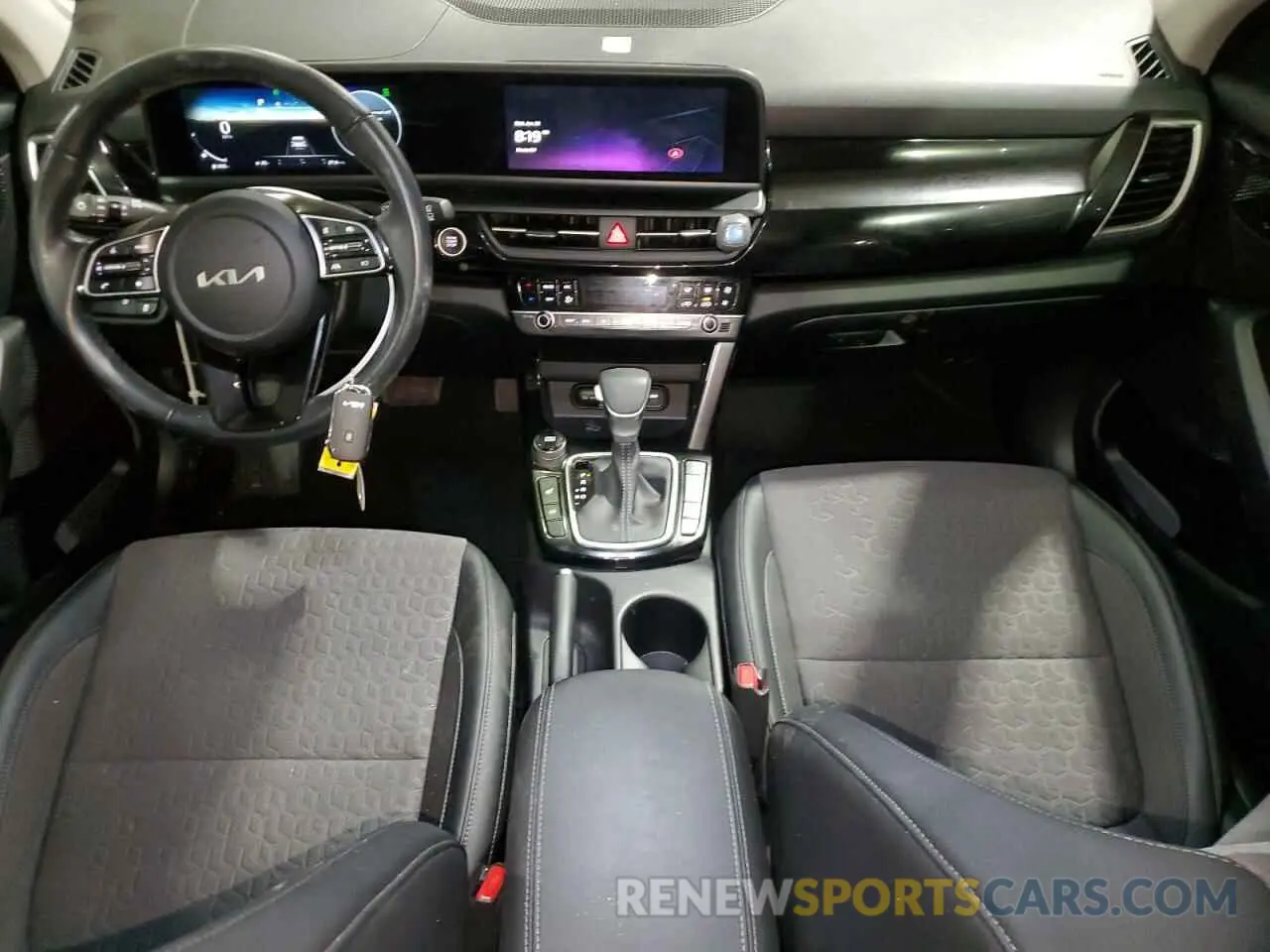8 Фотография поврежденного автомобиля KNDEUCAA8R7540929 KIA SELTOS 2024