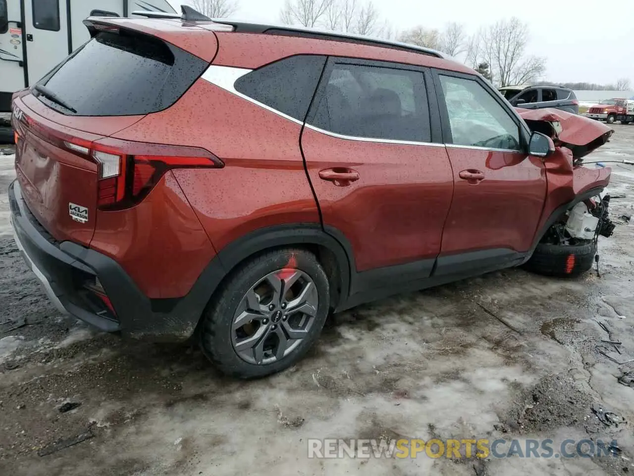3 Фотография поврежденного автомобиля KNDEUCAA8R7544317 KIA SELTOS 2024