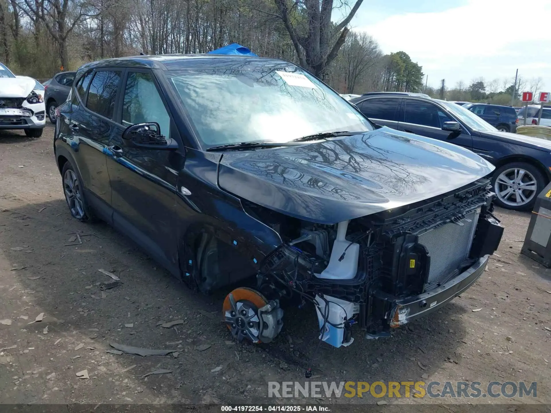 1 Photograph of a damaged car KNDEPCAA5S7716171 KIA SELTOS 2025