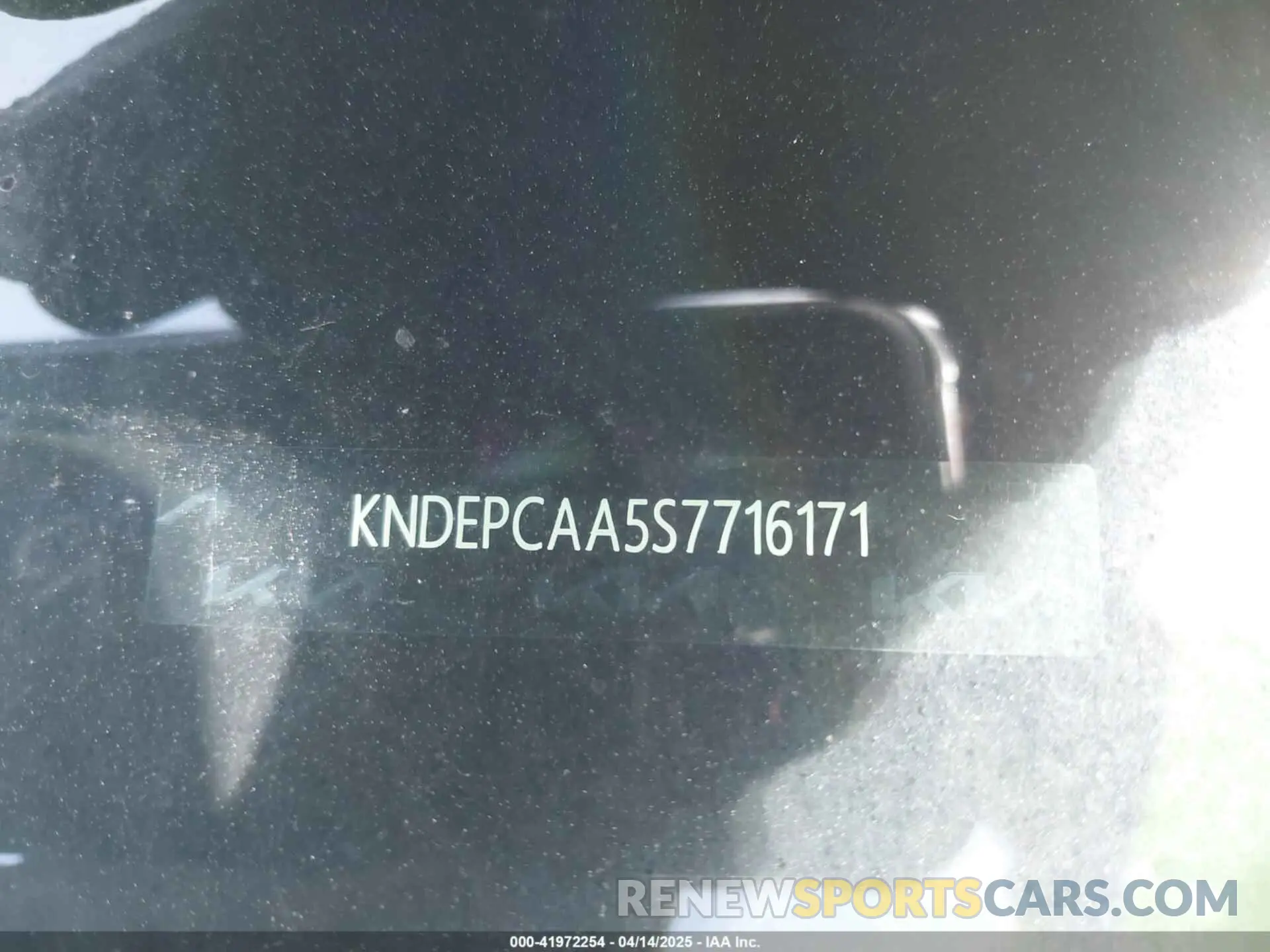 17 Photograph of a damaged car KNDEPCAA5S7716171 KIA SELTOS 2025