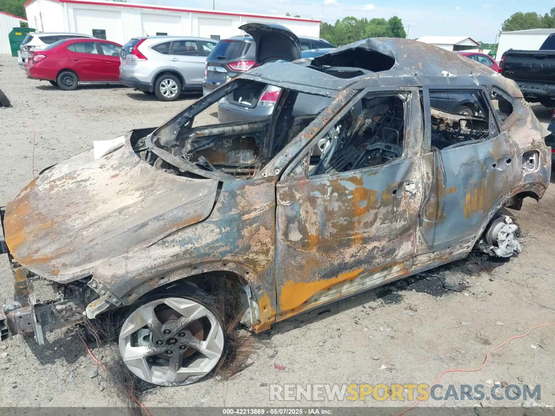 6 Photograph of a damaged car KNDER2AA1S7679270 KIA SELTOS 2025