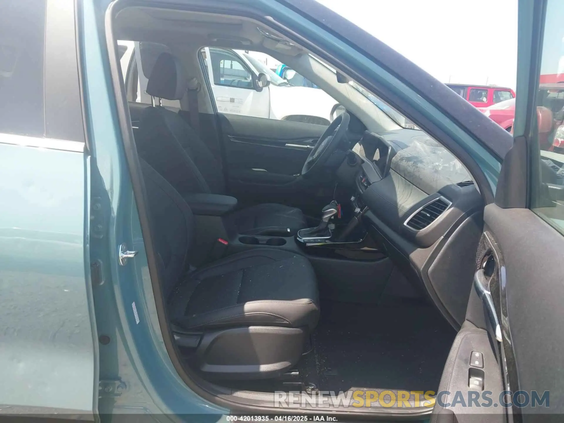 5 Фотография поврежденного автомобиля KNDER2AA1S7759362 KIA SELTOS 2025
