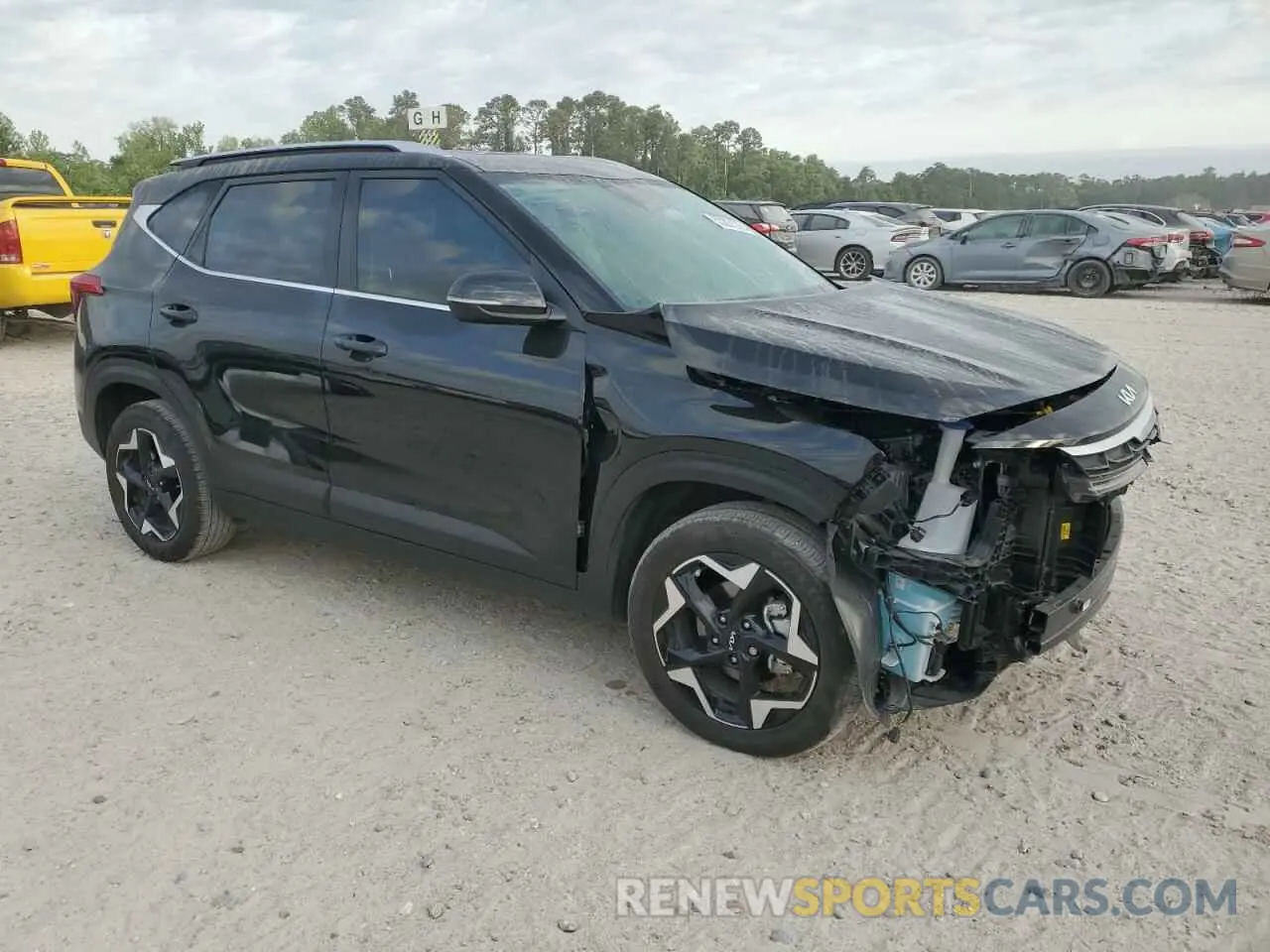 4 Фотография поврежденного автомобиля KNDER2AA7S7716838 KIA SELTOS 2025