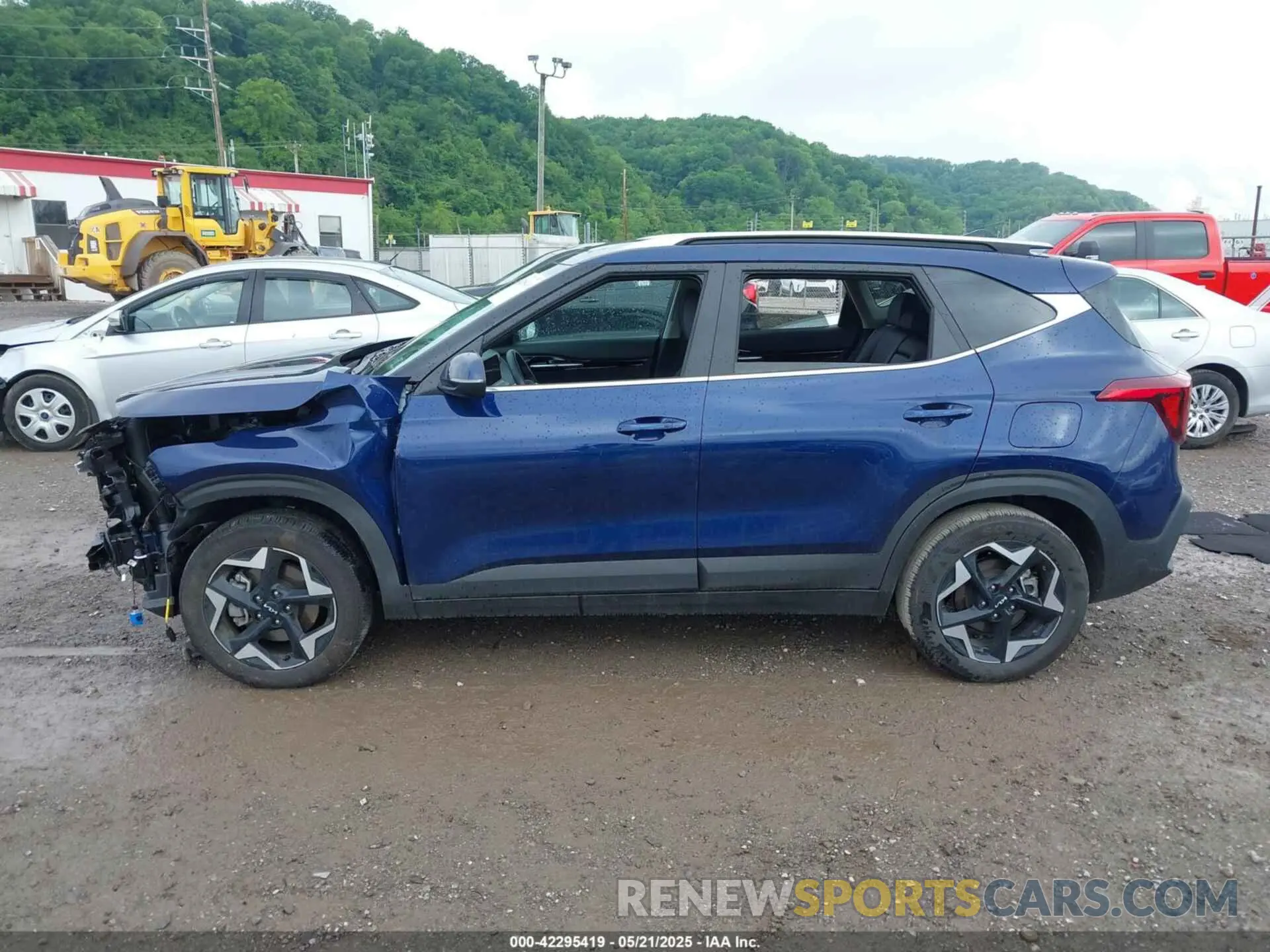 15 Photograph of a damaged car KNDERCAA0S7721692 KIA SELTOS 2025
