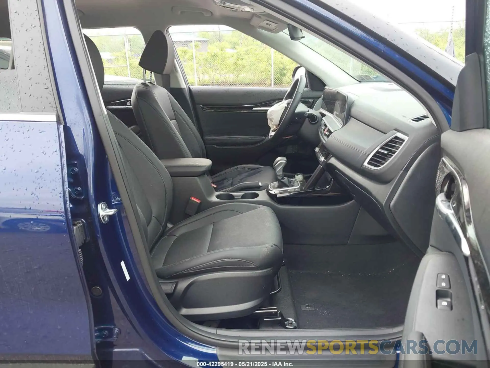 5 Photograph of a damaged car KNDERCAA0S7721692 KIA SELTOS 2025
