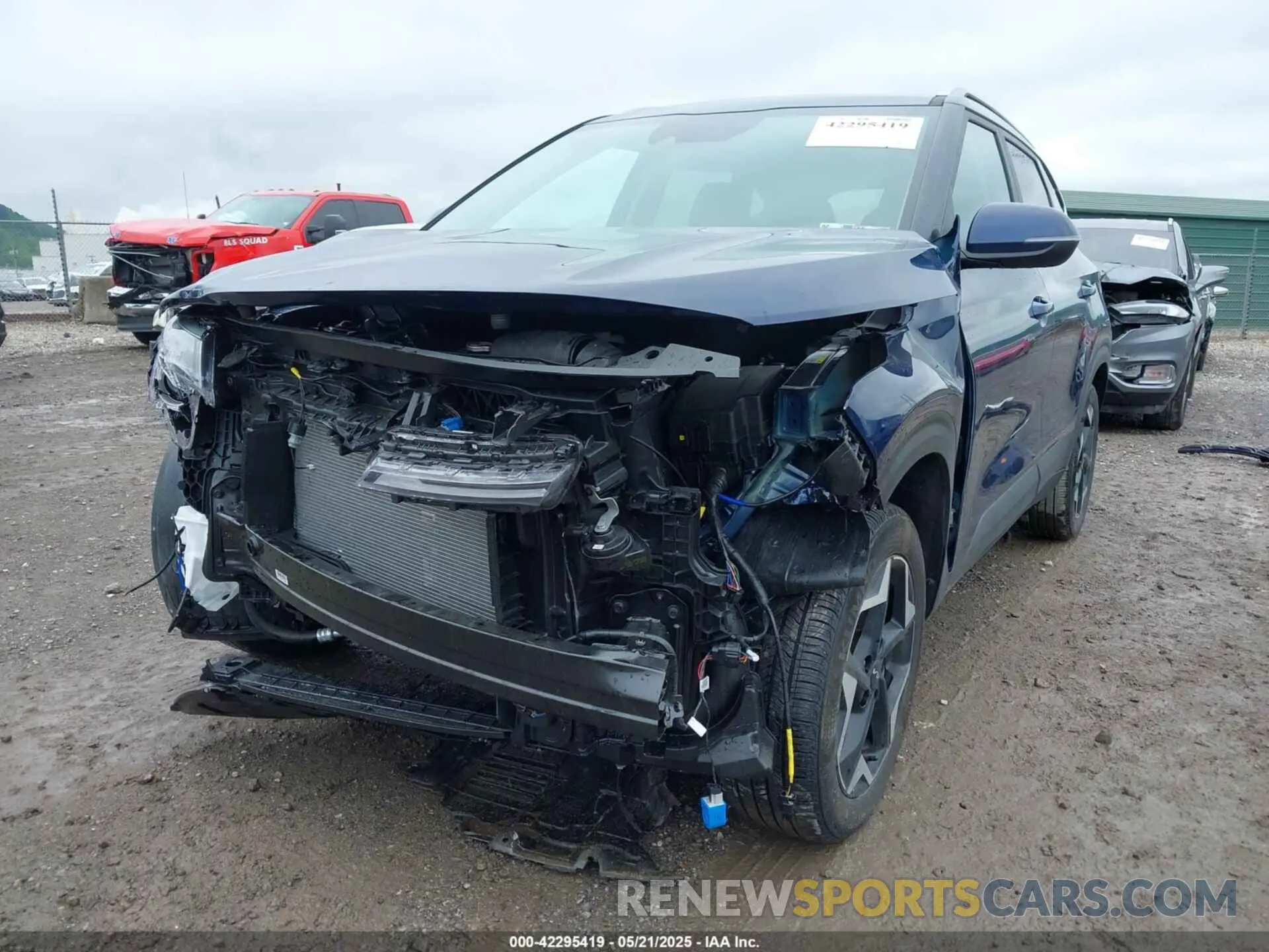 6 Photograph of a damaged car KNDERCAA0S7721692 KIA SELTOS 2025
