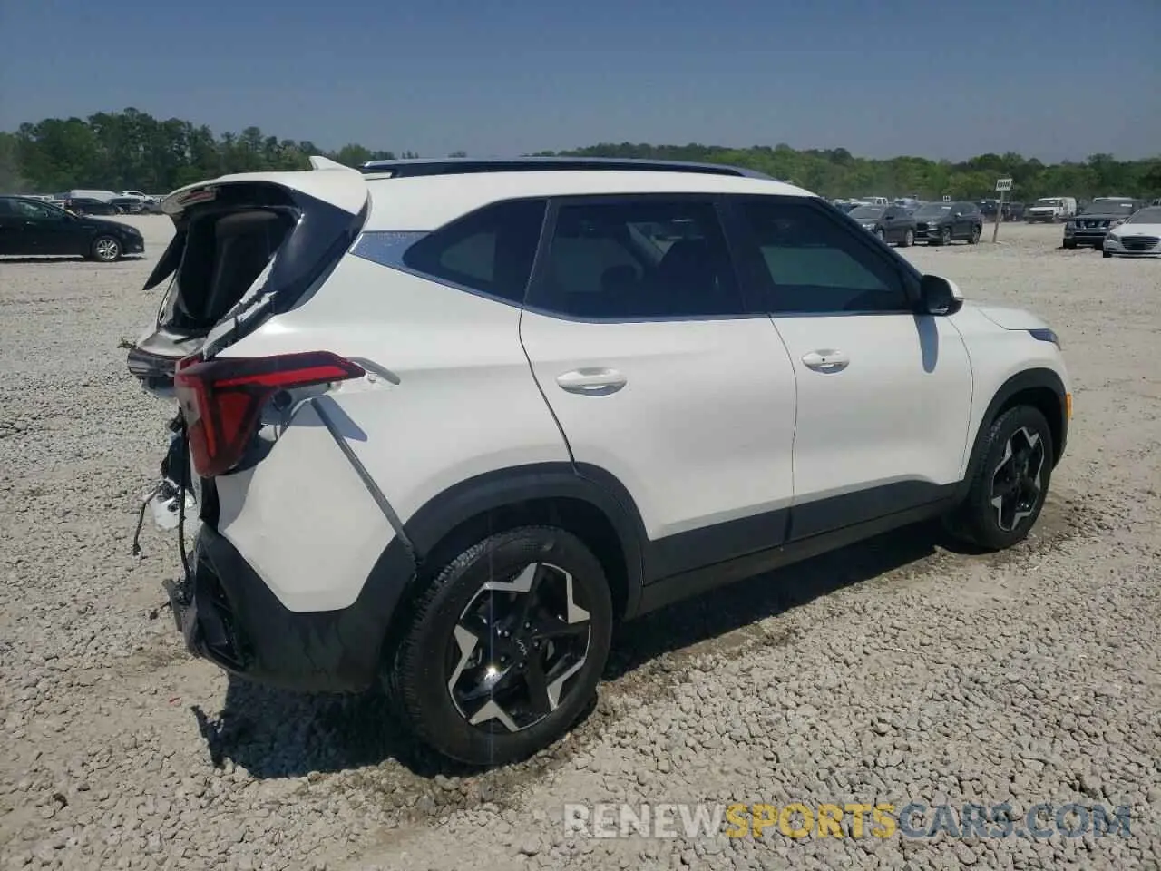 3 Photograph of a damaged car KNDERCAA3S7708726 KIA SELTOS 2025