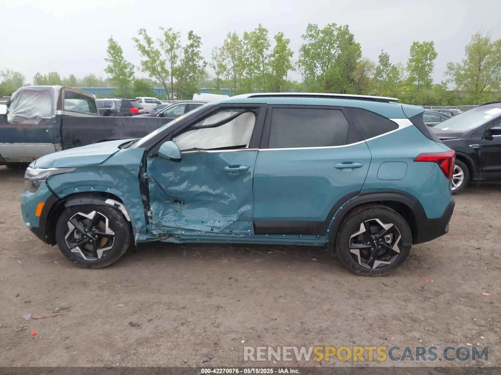 14 Photograph of a damaged car KNDERCAA4S7675493 KIA SELTOS 2025