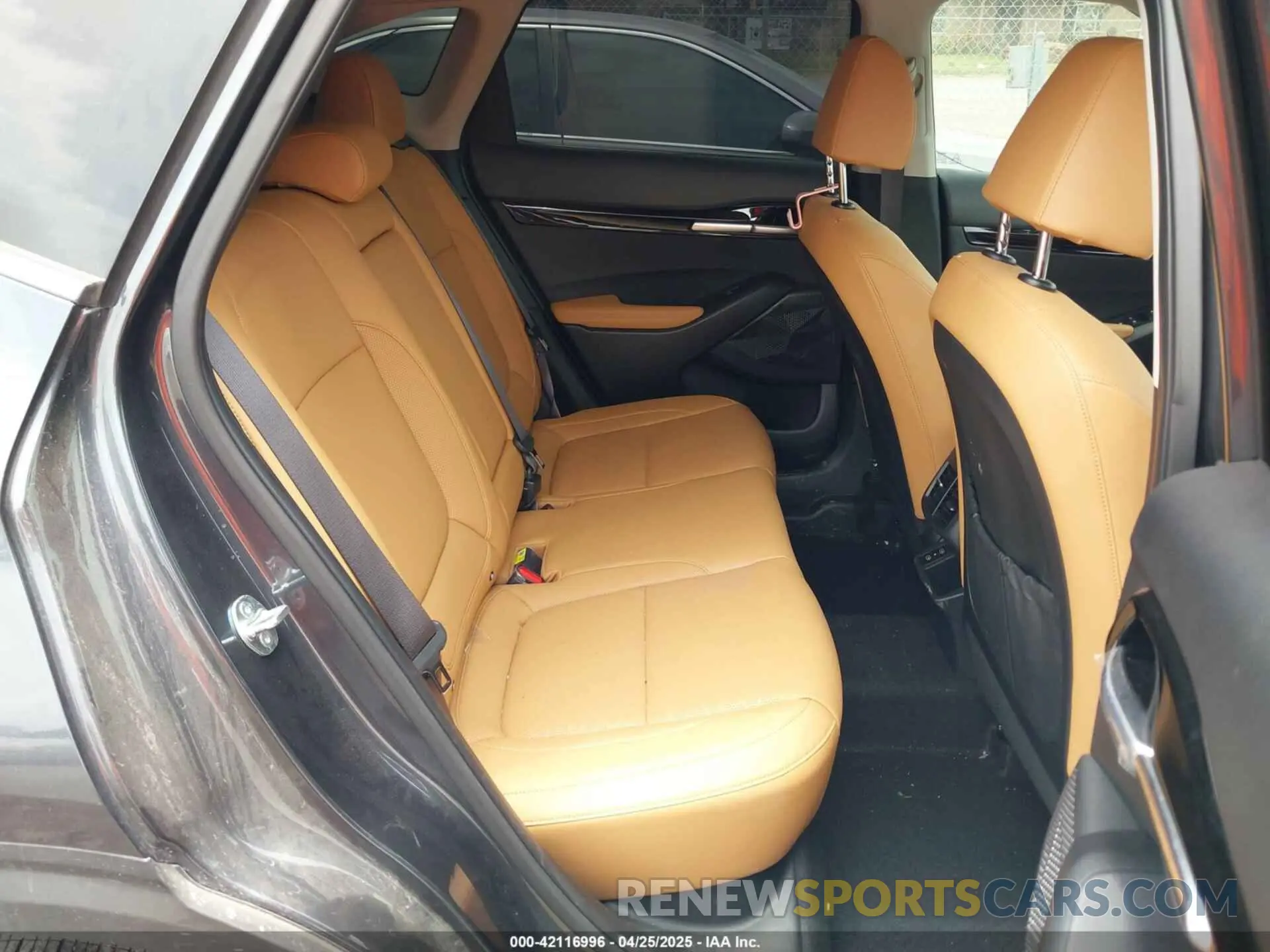 8 Фотография поврежденного автомобиля KNDERCAA5S7695784 KIA SELTOS 2025