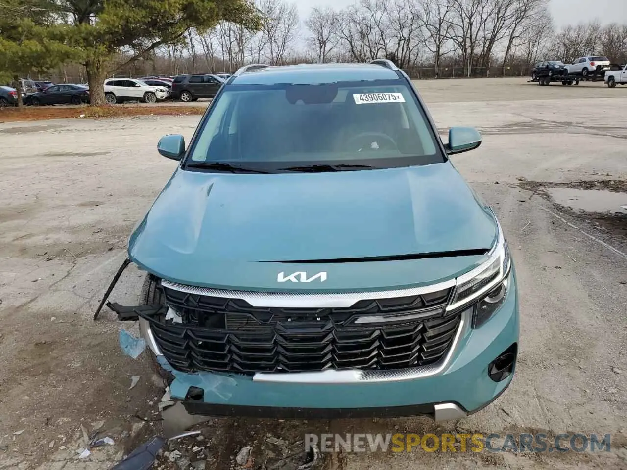5 Photograph of a damaged car KNDERCAAXS7674526 KIA SELTOS 2025