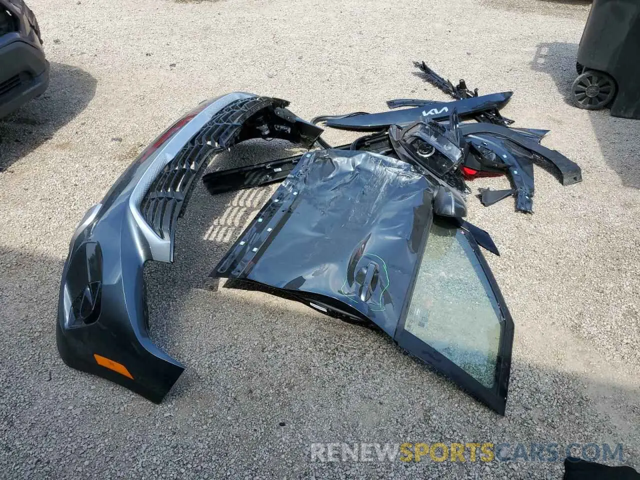 13 Photograph of a damaged car KNDEU2AA1S7750577 KIA SELTOS 2025