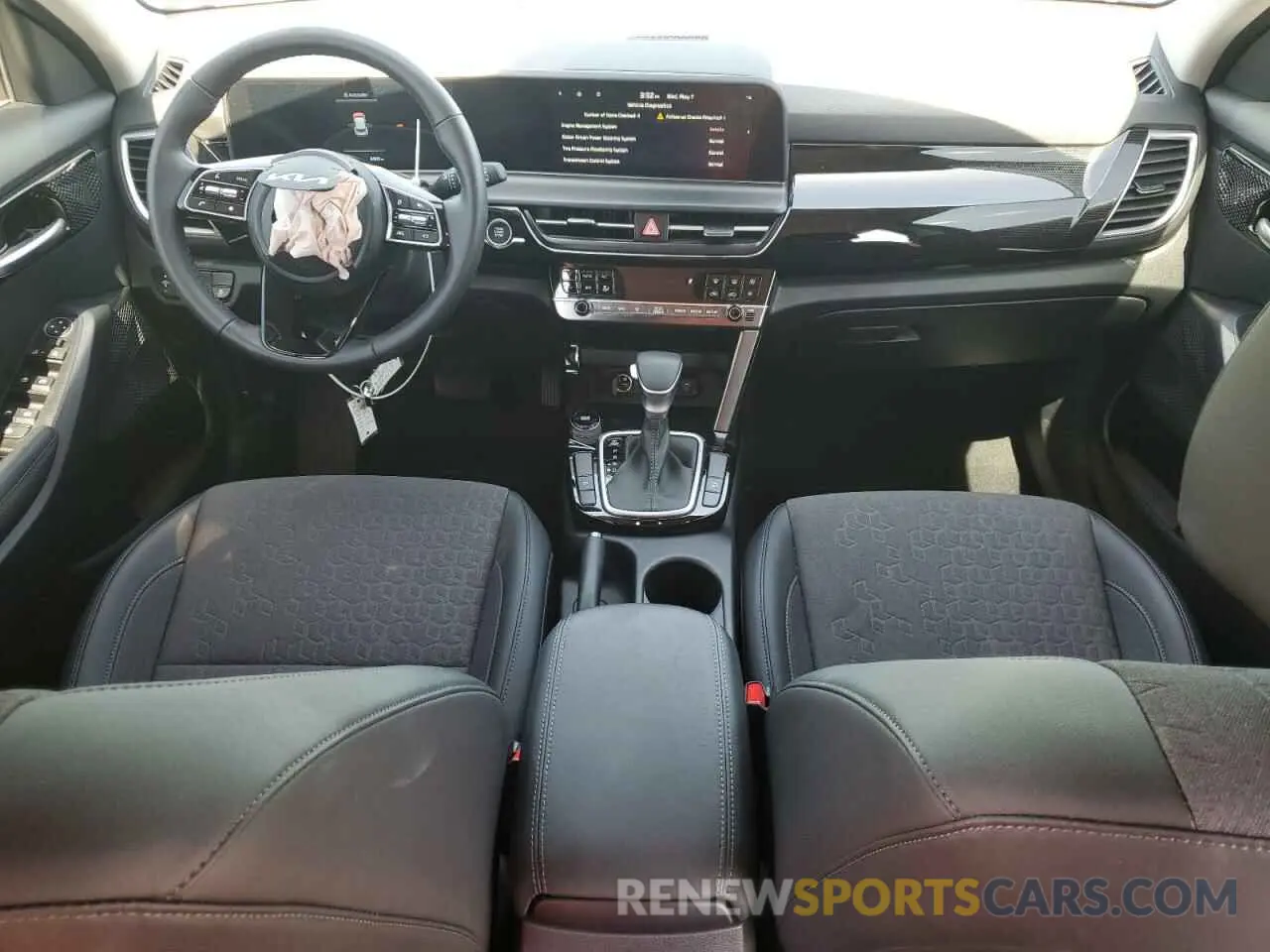8 Фотография поврежденного автомобиля KNDEU2AA5S7700619 KIA SELTOS 2025