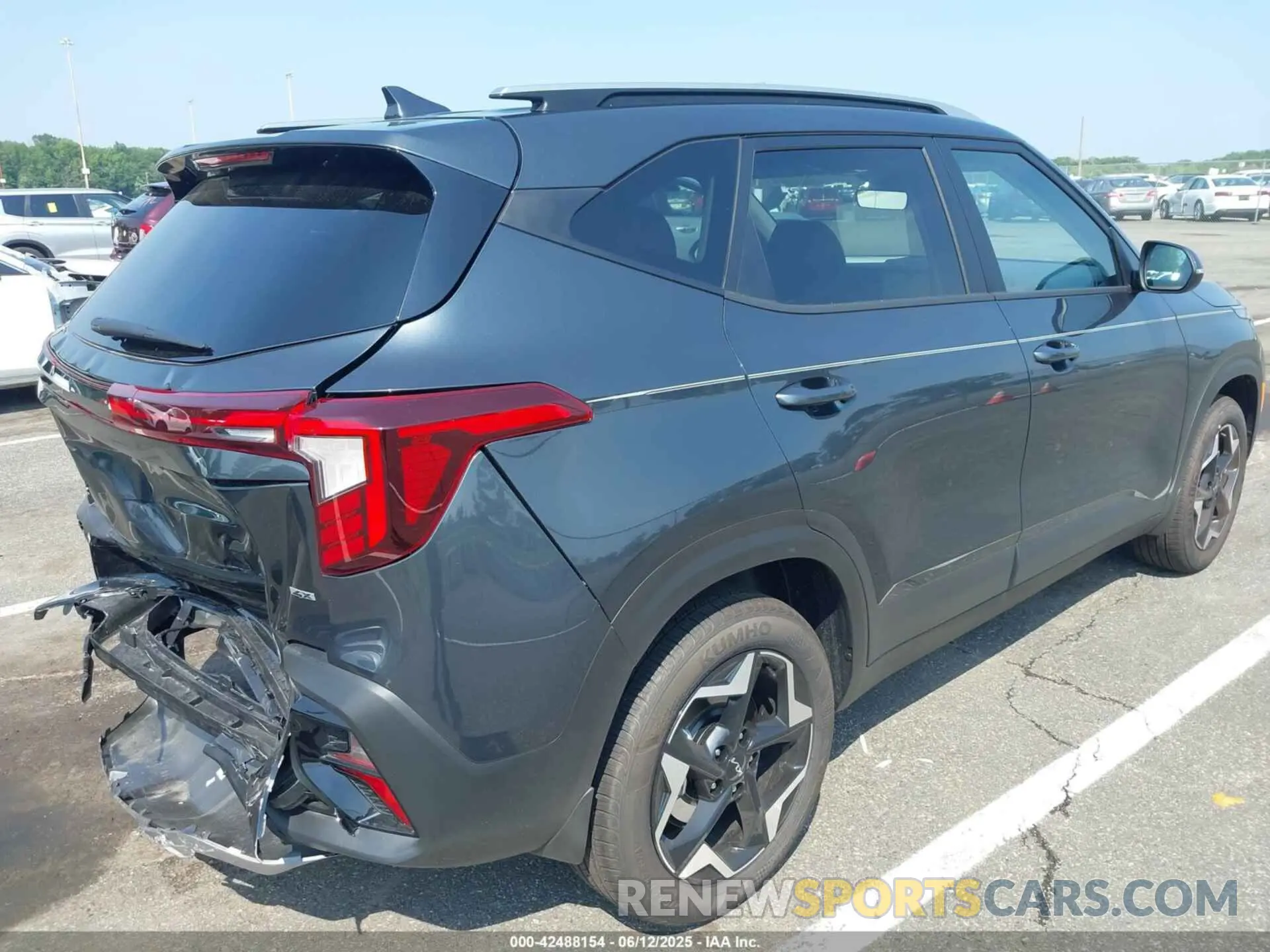4 Photograph of a damaged car KNDEUCAA0S7749362 KIA SELTOS 2025