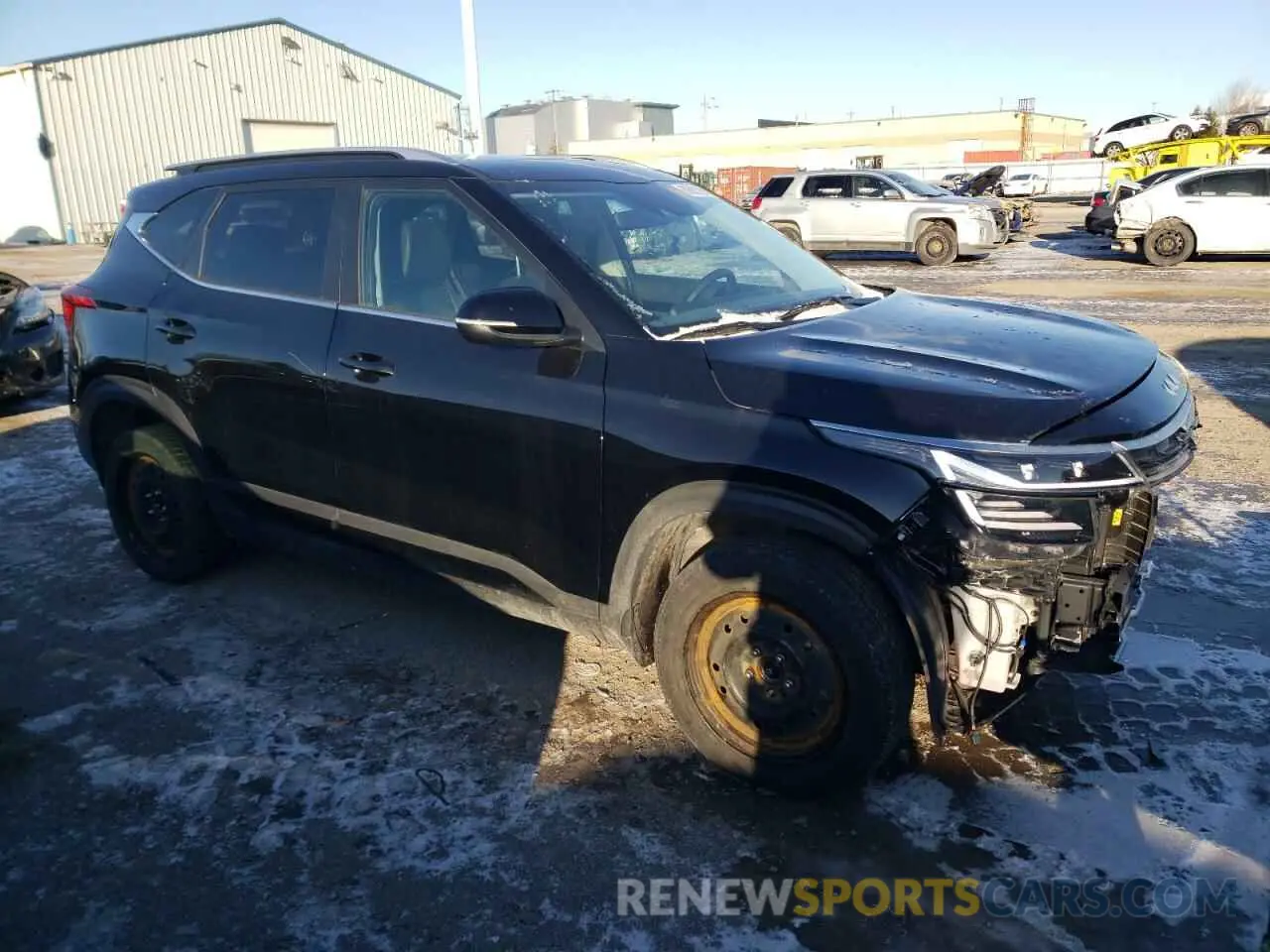 4 Фотография поврежденного автомобиля KNDEUCAA2S7667665 KIA SELTOS 2025