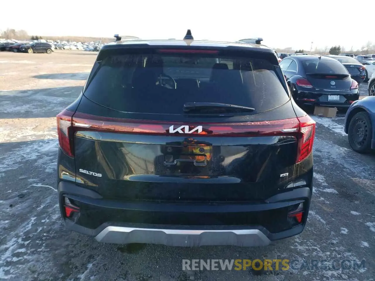 6 Фотография поврежденного автомобиля KNDEUCAA2S7667665 KIA SELTOS 2025