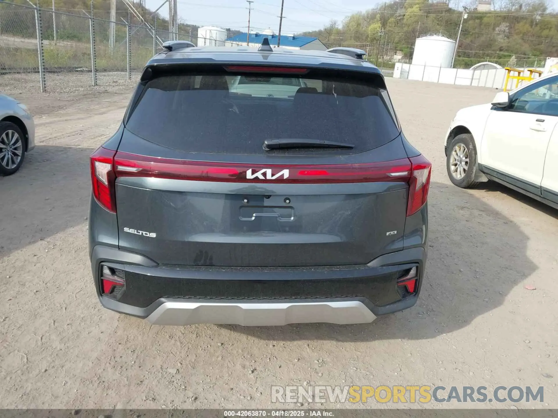 17 Фотография поврежденного автомобиля KNDEUCAA6S7750578 KIA SELTOS 2025