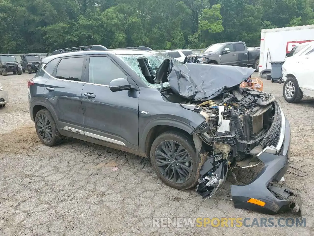 4 Photograph of a damaged car KNDEUCA22N7340910 KIA SELTOS NIG 2022