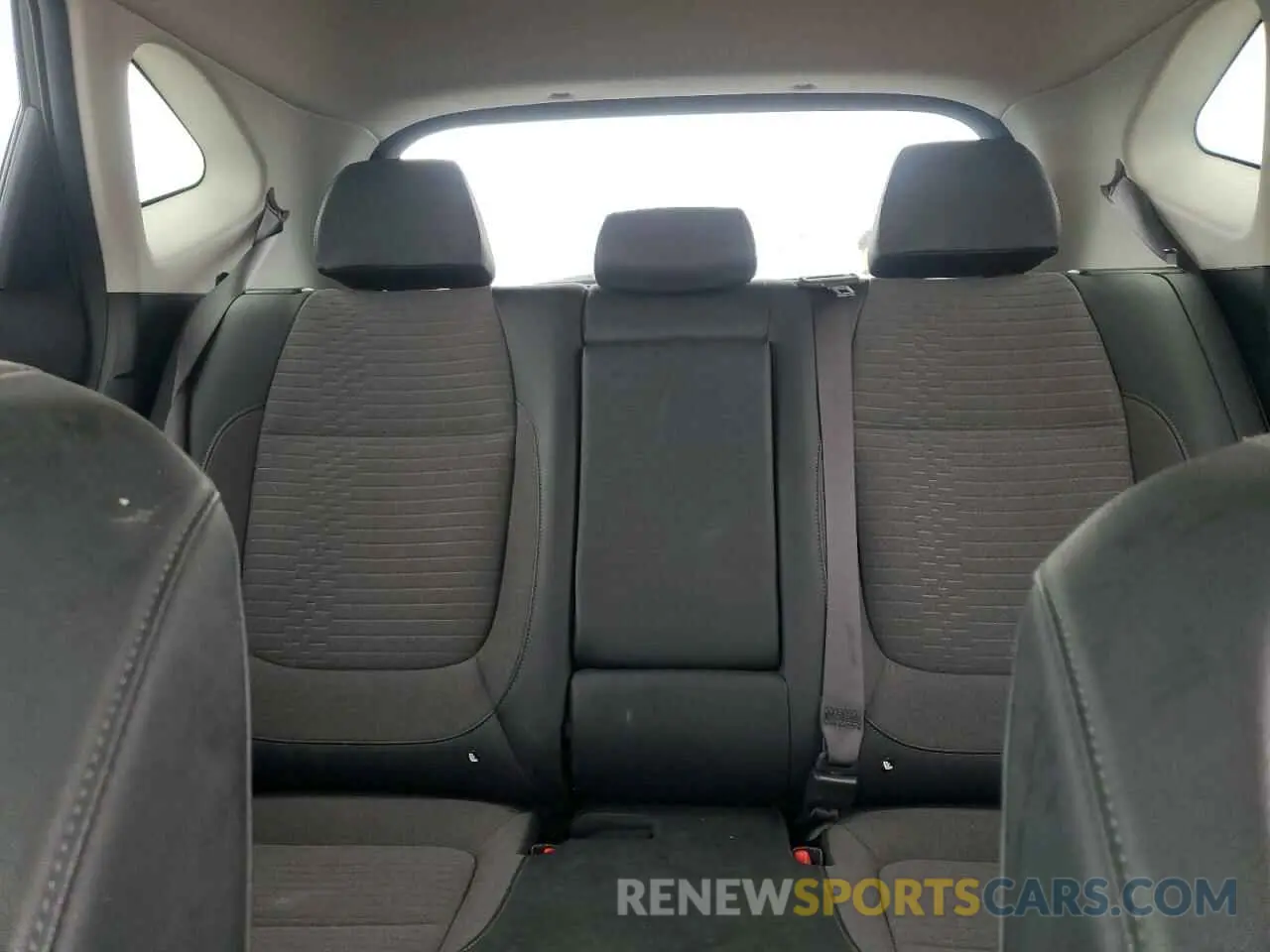 10 Фотография поврежденного автомобиля KNDEUCA2XN7321862 KIA SELTOS NIG 2022