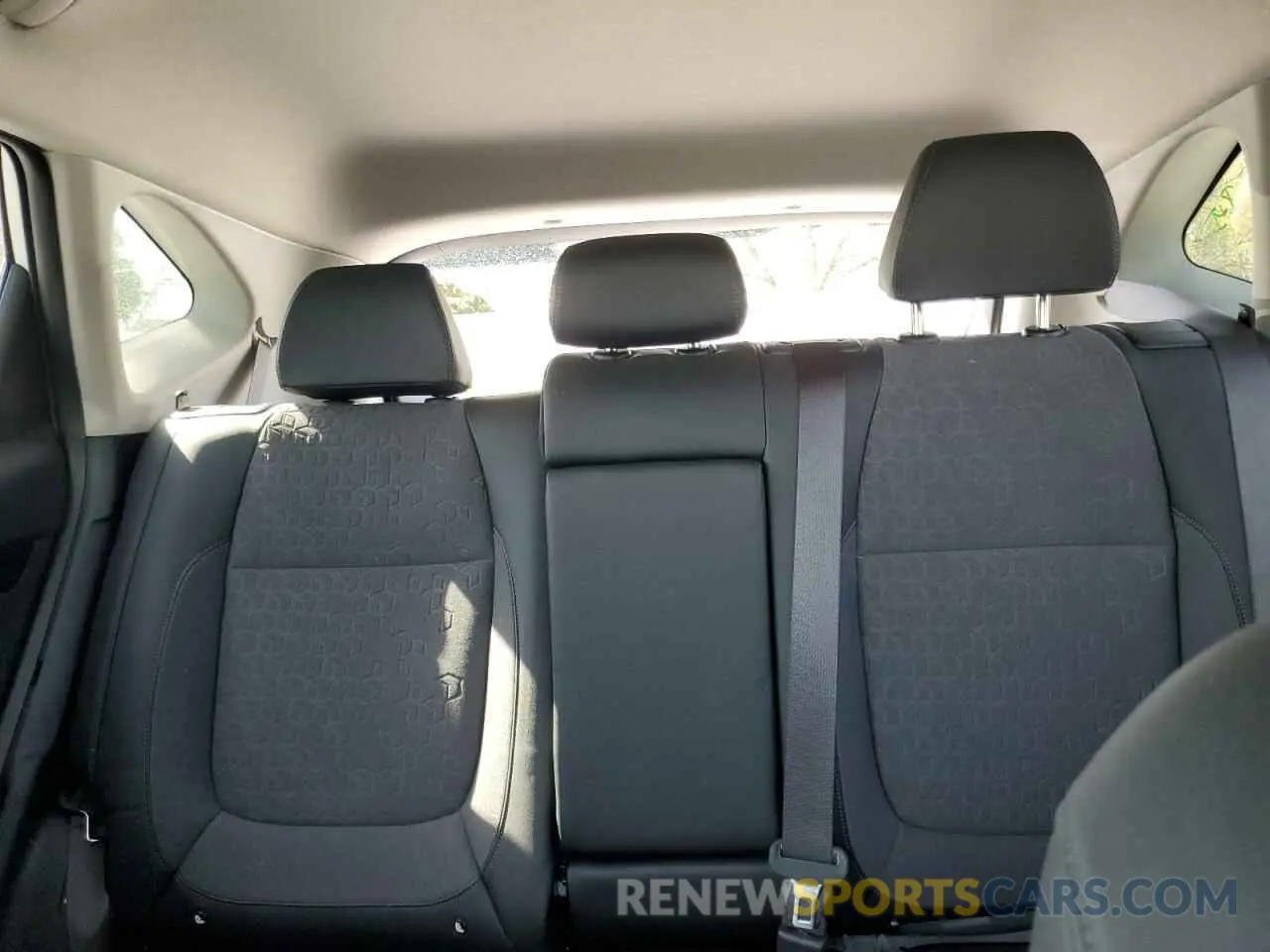 10 Фотография поврежденного автомобиля KNDEUCA77R7521860 KIA SELTOS X L 2024