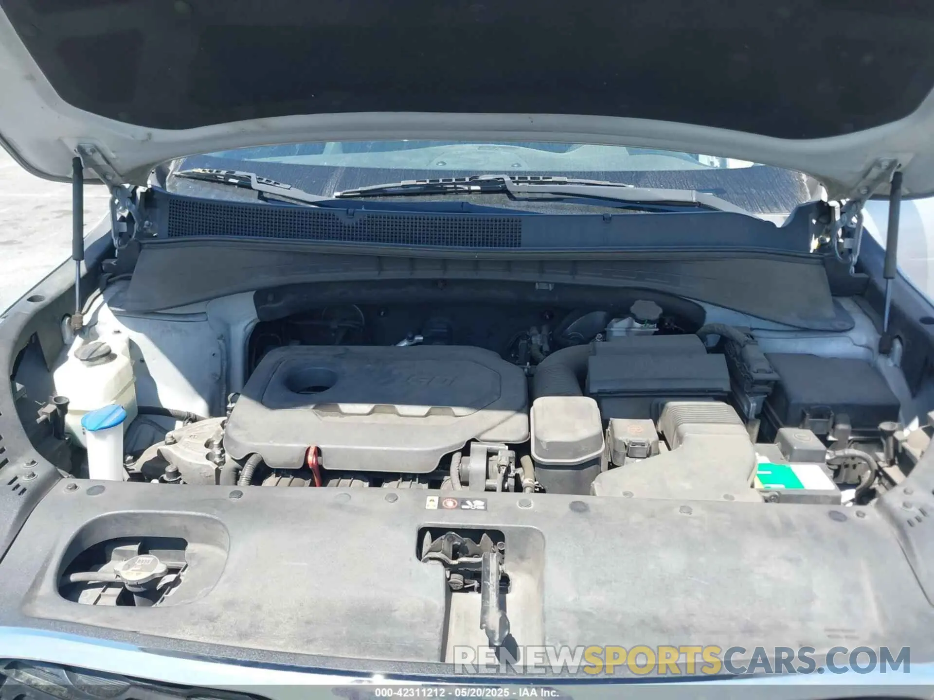 10 Photograph of a damaged car 5XYPG4A30KG476739 KIA SORENTO 2019