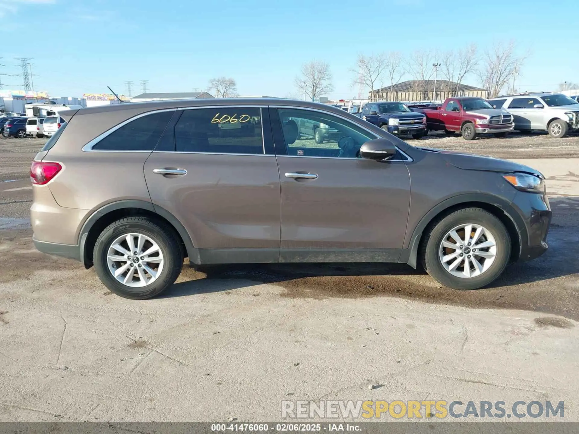 13 Фотография поврежденного автомобиля 5XYPG4A30KG532033 KIA SORENTO 2019