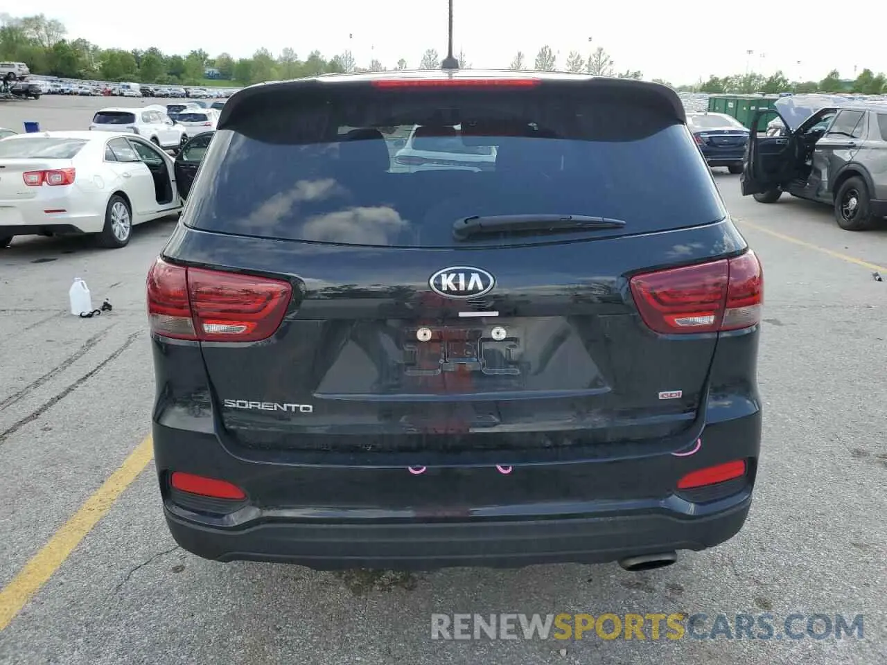 6 Photograph of a damaged car 5XYPG4A30KG551245 KIA SORENTO 2019