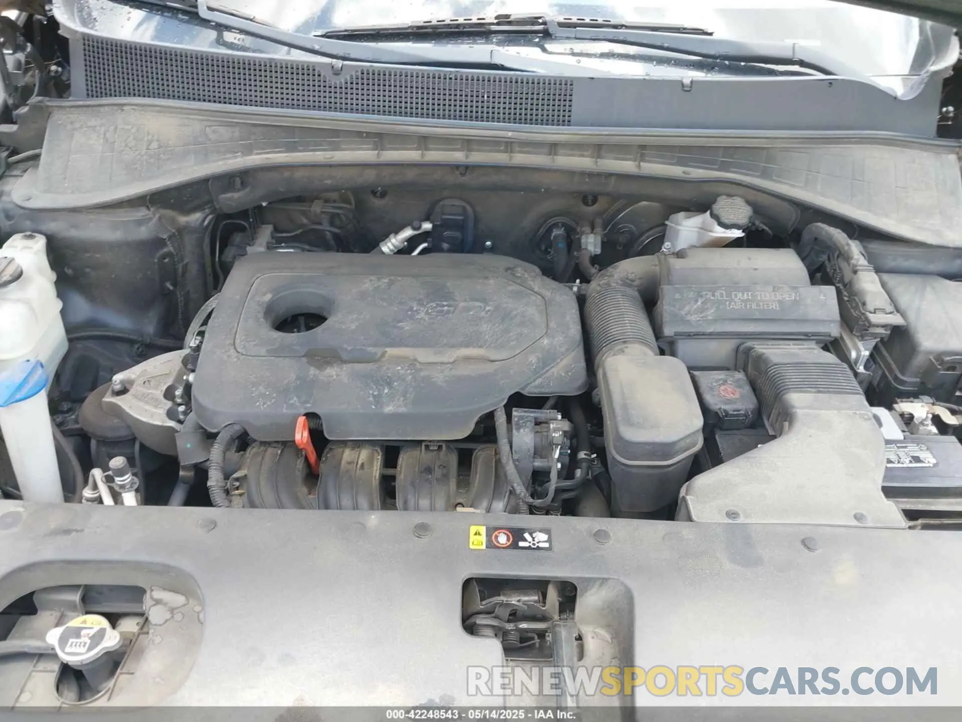 10 Photograph of a damaged car 5XYPG4A30KG582060 KIA SORENTO 2019