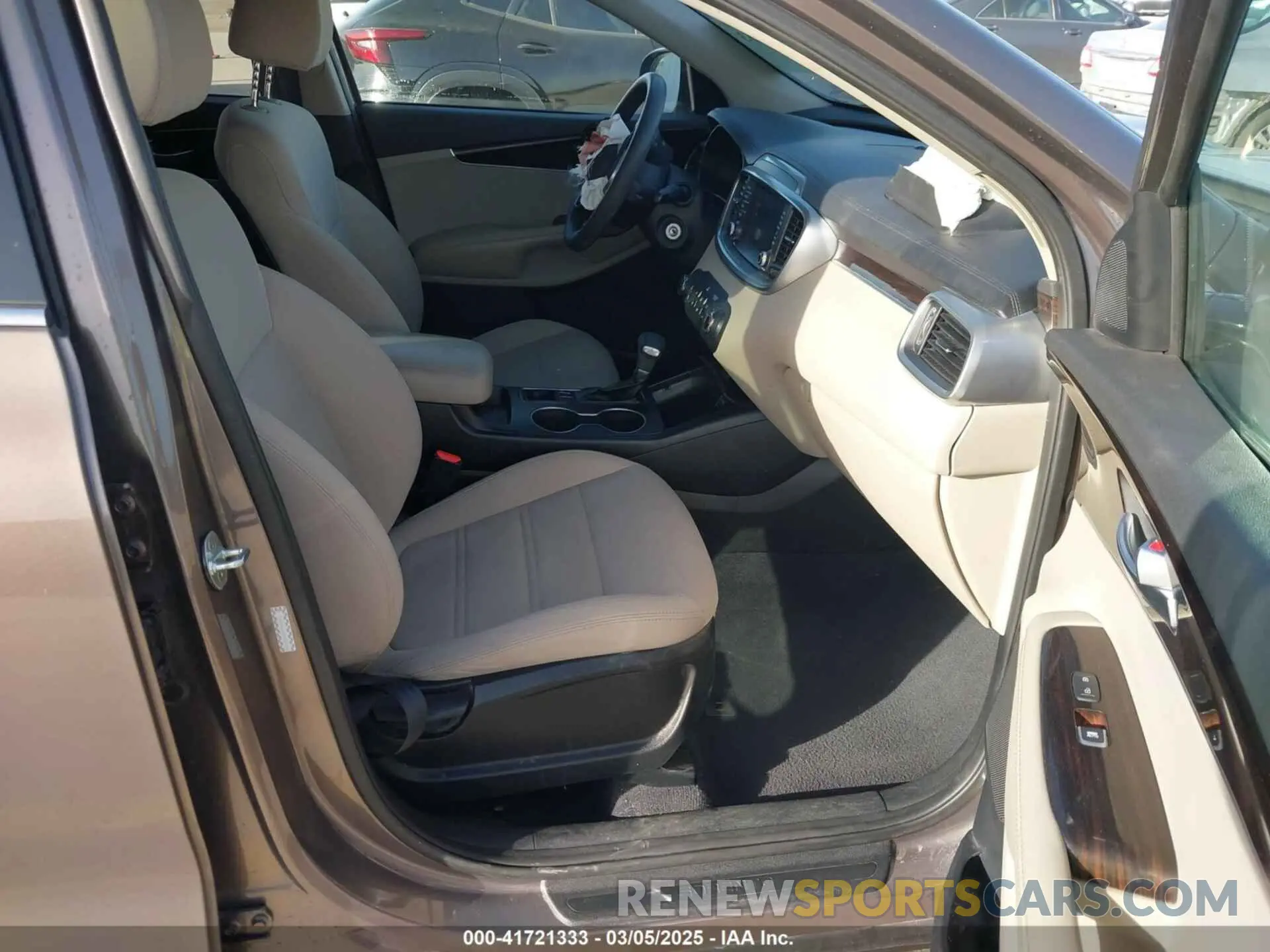 5 Фотография поврежденного автомобиля 5XYPG4A31KG567938 KIA SORENTO 2019