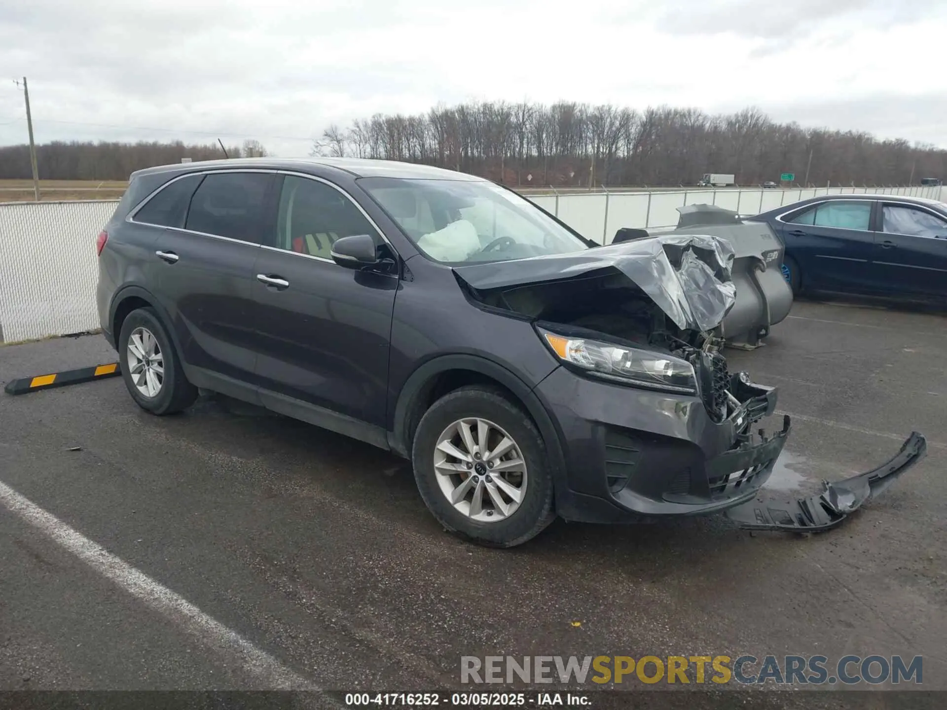 1 Photograph of a damaged car 5XYPG4A32KG510776 KIA SORENTO 2019