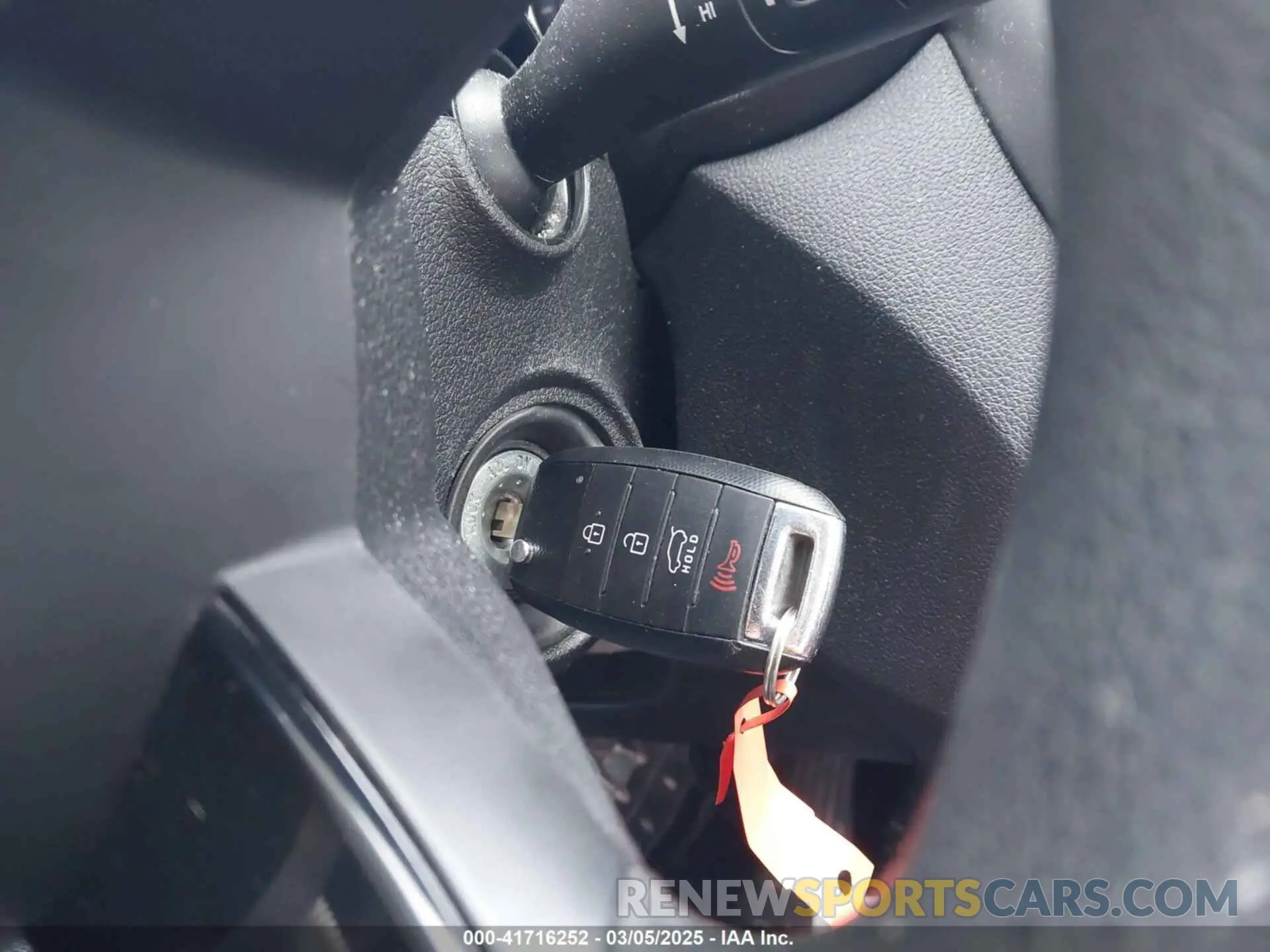 11 Photograph of a damaged car 5XYPG4A32KG510776 KIA SORENTO 2019