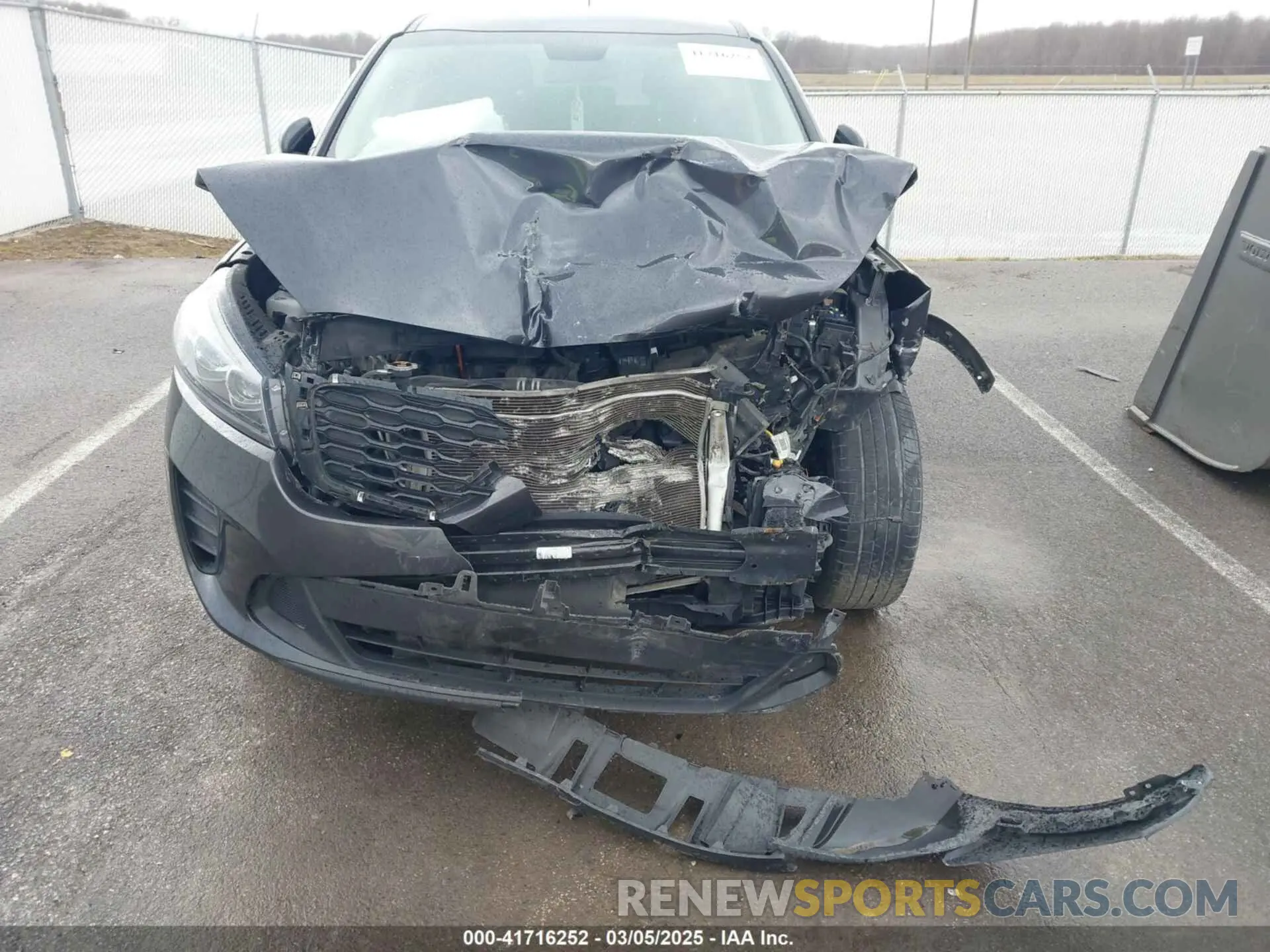 6 Photograph of a damaged car 5XYPG4A32KG510776 KIA SORENTO 2019