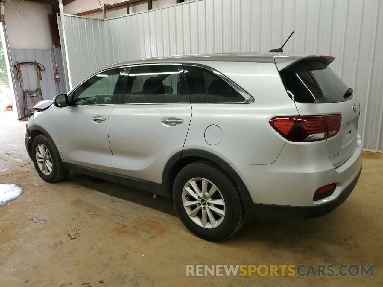 2 Photograph of a damaged car 5XYPG4A32KG583114 KIA SORENTO 2019