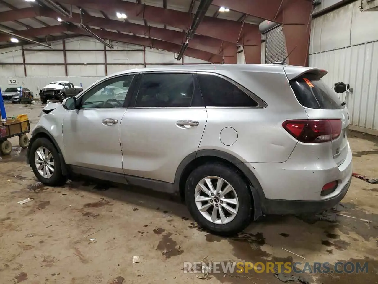 2 Photograph of a damaged car 5XYPG4A32KG589365 KIA SORENTO 2019