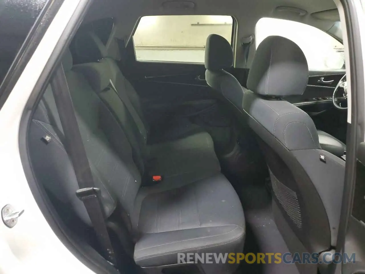 10 Фотография поврежденного автомобиля 5XYPG4A33KG439765 KIA SORENTO 2019