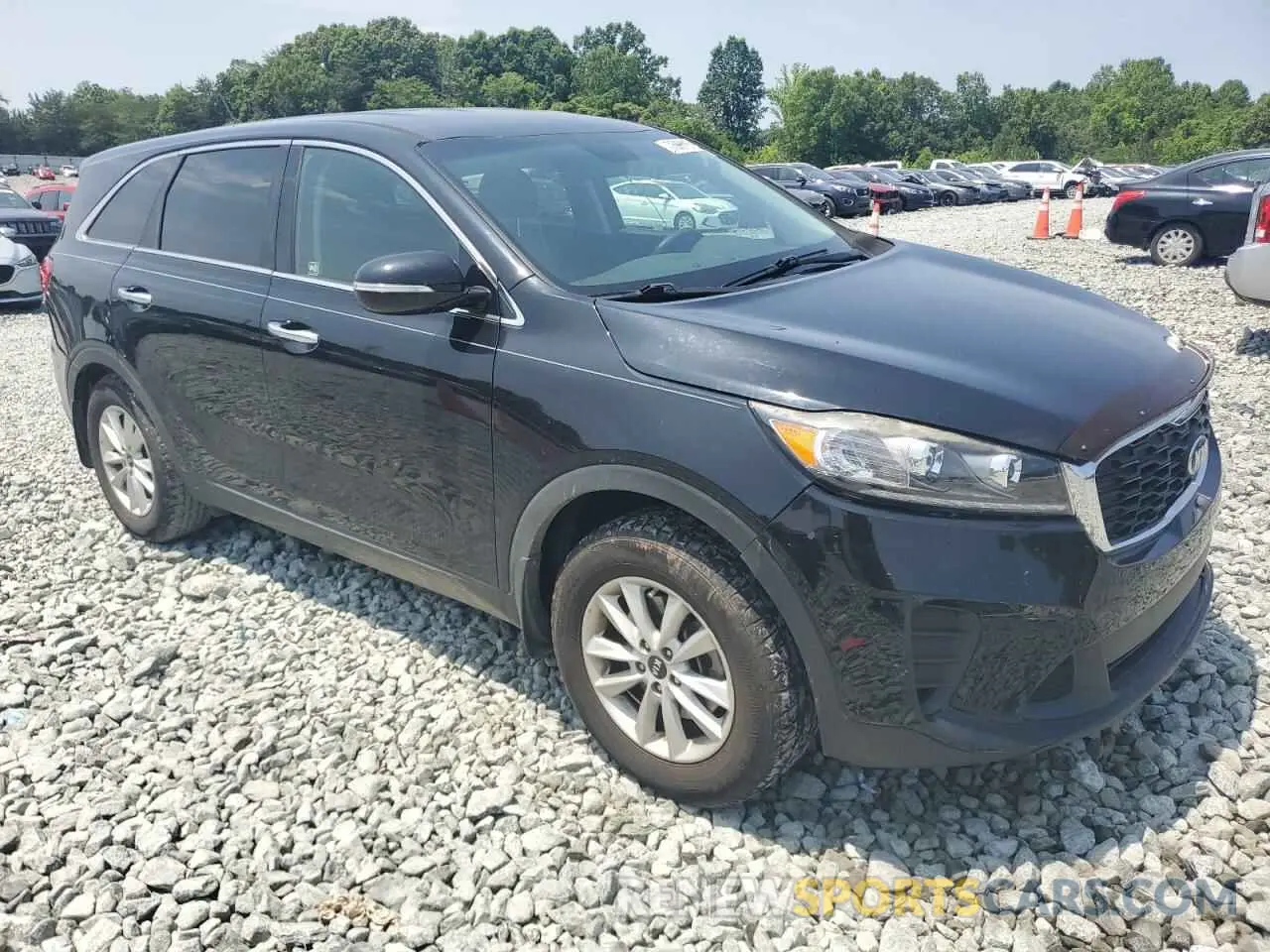 4 Photograph of a damaged car 5XYPG4A33KG515498 KIA SORENTO 2019