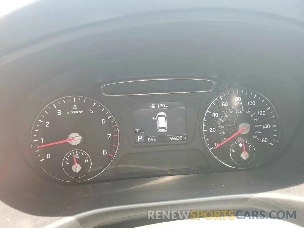 9 Photograph of a damaged car 5XYPG4A33KG515498 KIA SORENTO 2019