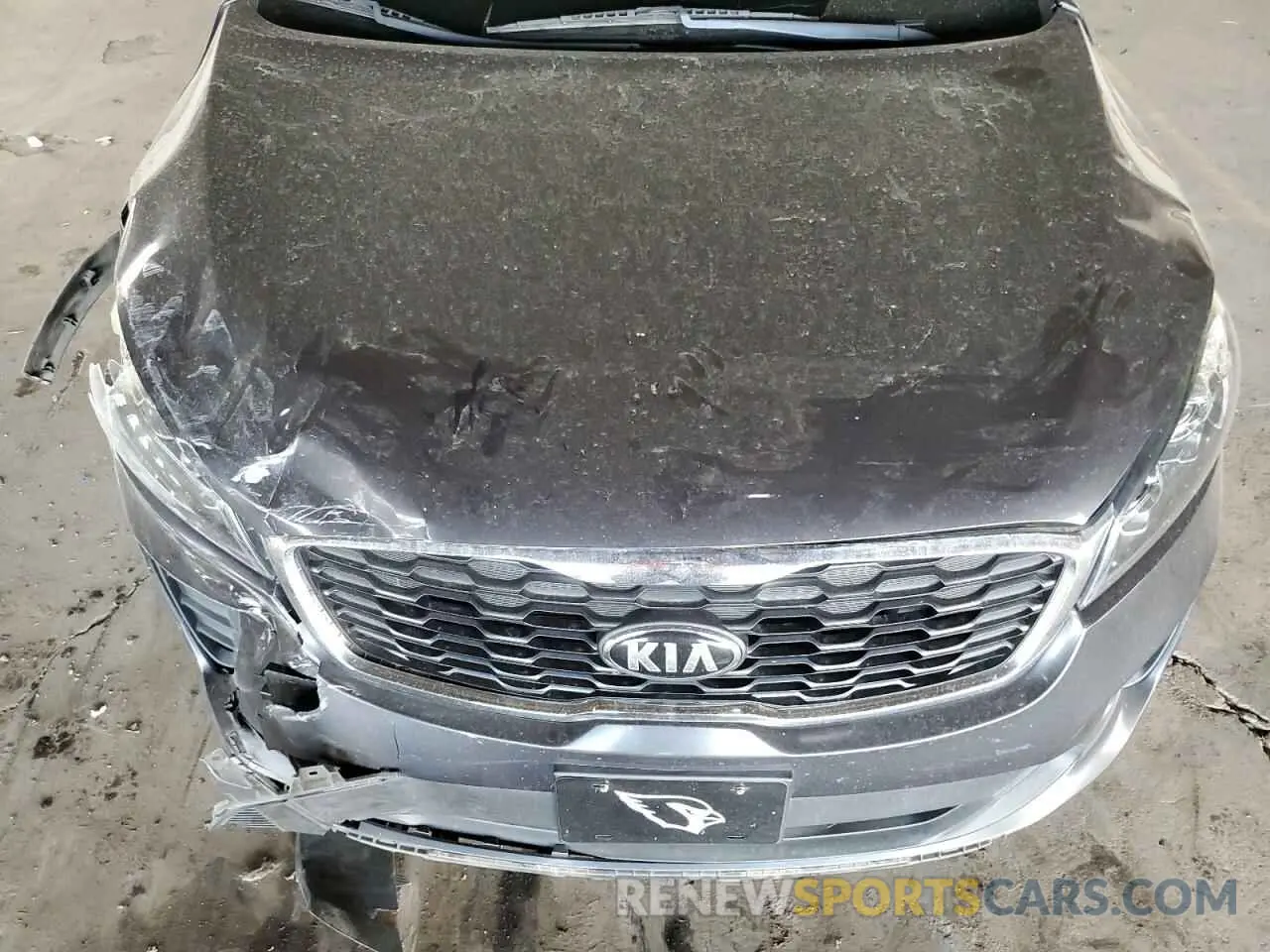 12 Photograph of a damaged car 5XYPG4A33KG541633 KIA SORENTO 2019