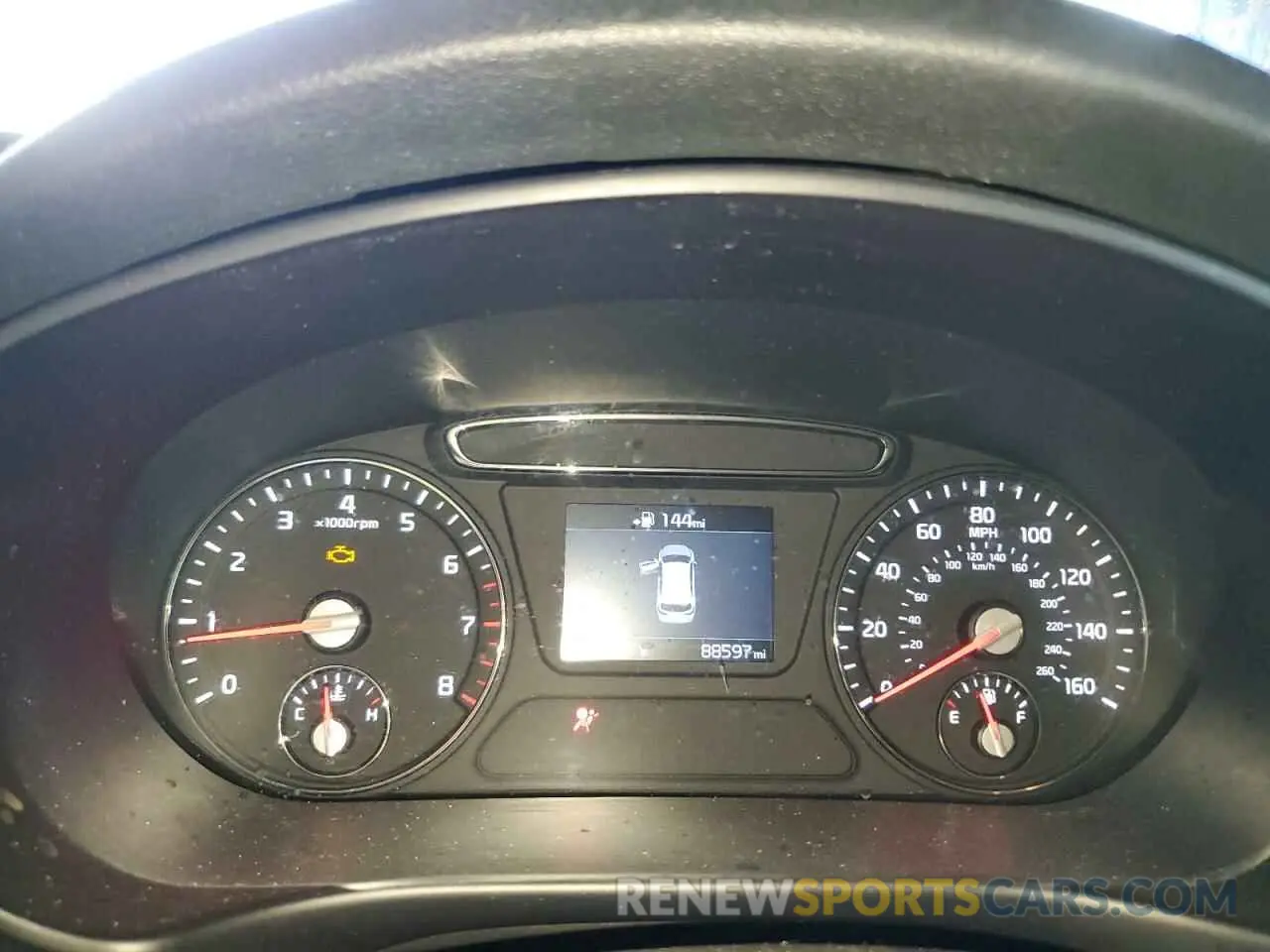 9 Photograph of a damaged car 5XYPG4A33KG541633 KIA SORENTO 2019